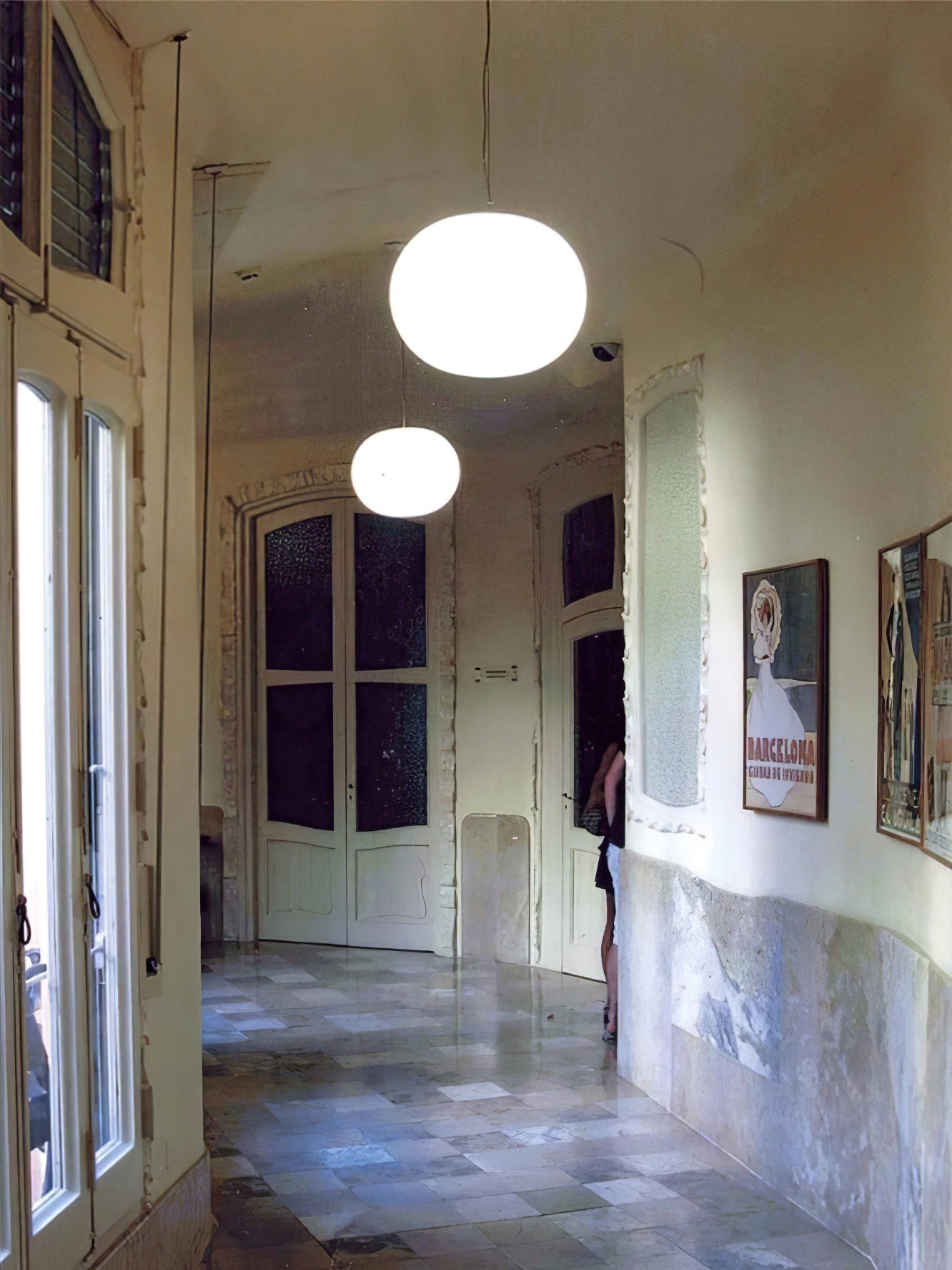 Orba Contemporary Glass Pendant Lamp - Letslighting
