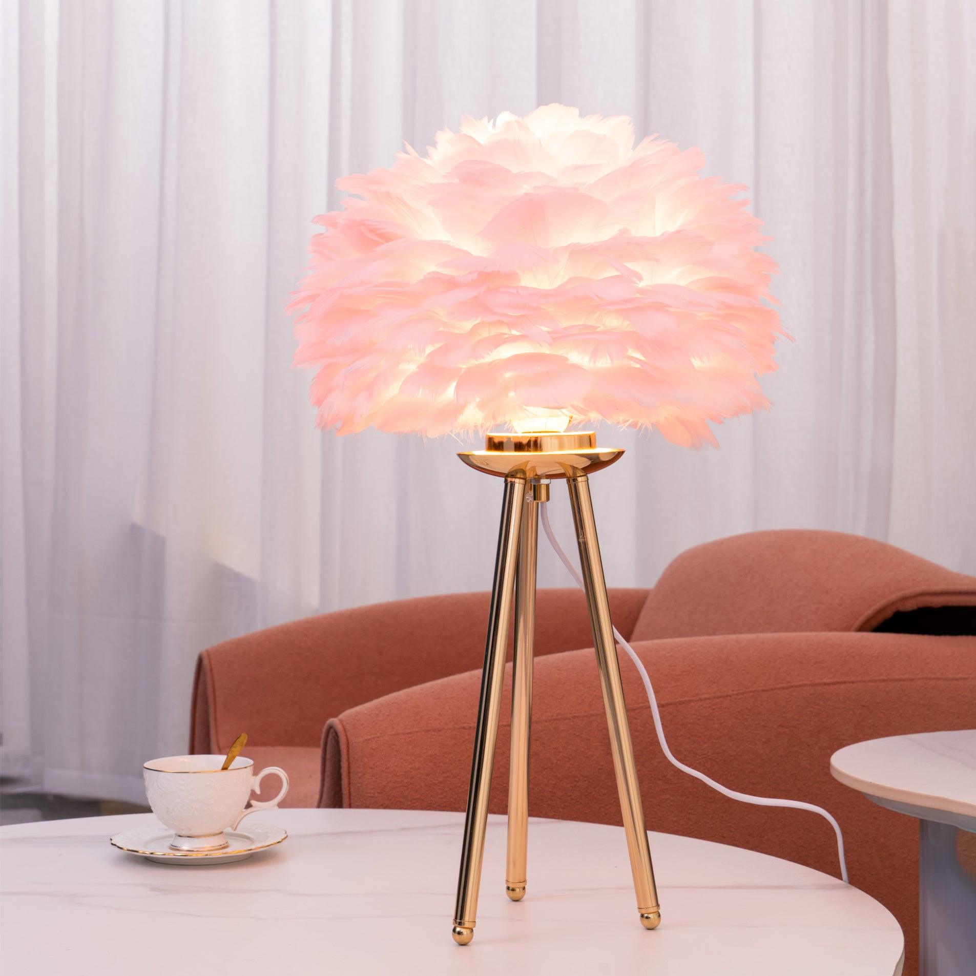 Nilo Feather Feminine Table Lamp - Letslighting
