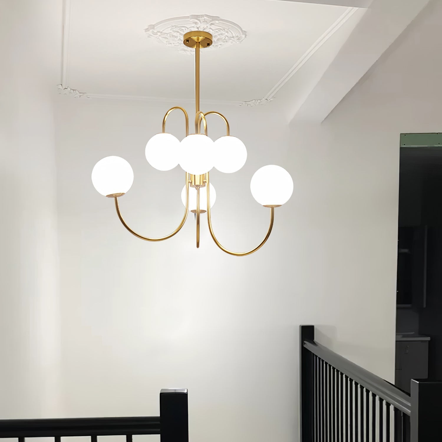 Lustra Chandelier Brass Globe Cluster Curved Arm - Letslighting