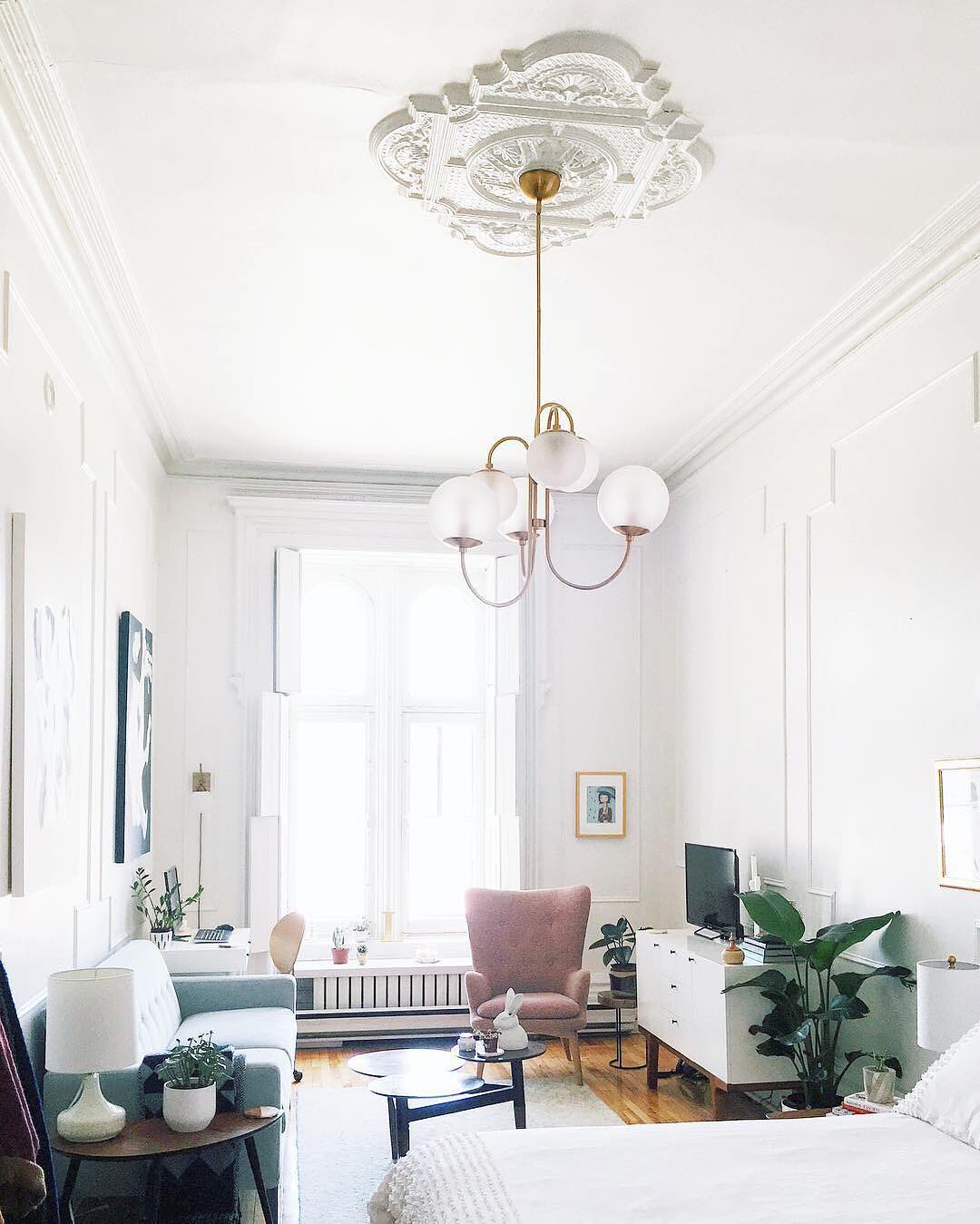 Lustra Chandelier Brass Globe Cluster Curved Arm - Letslighting