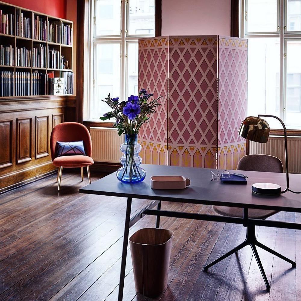 Elara Minimalist Table Lamp - Letslighting