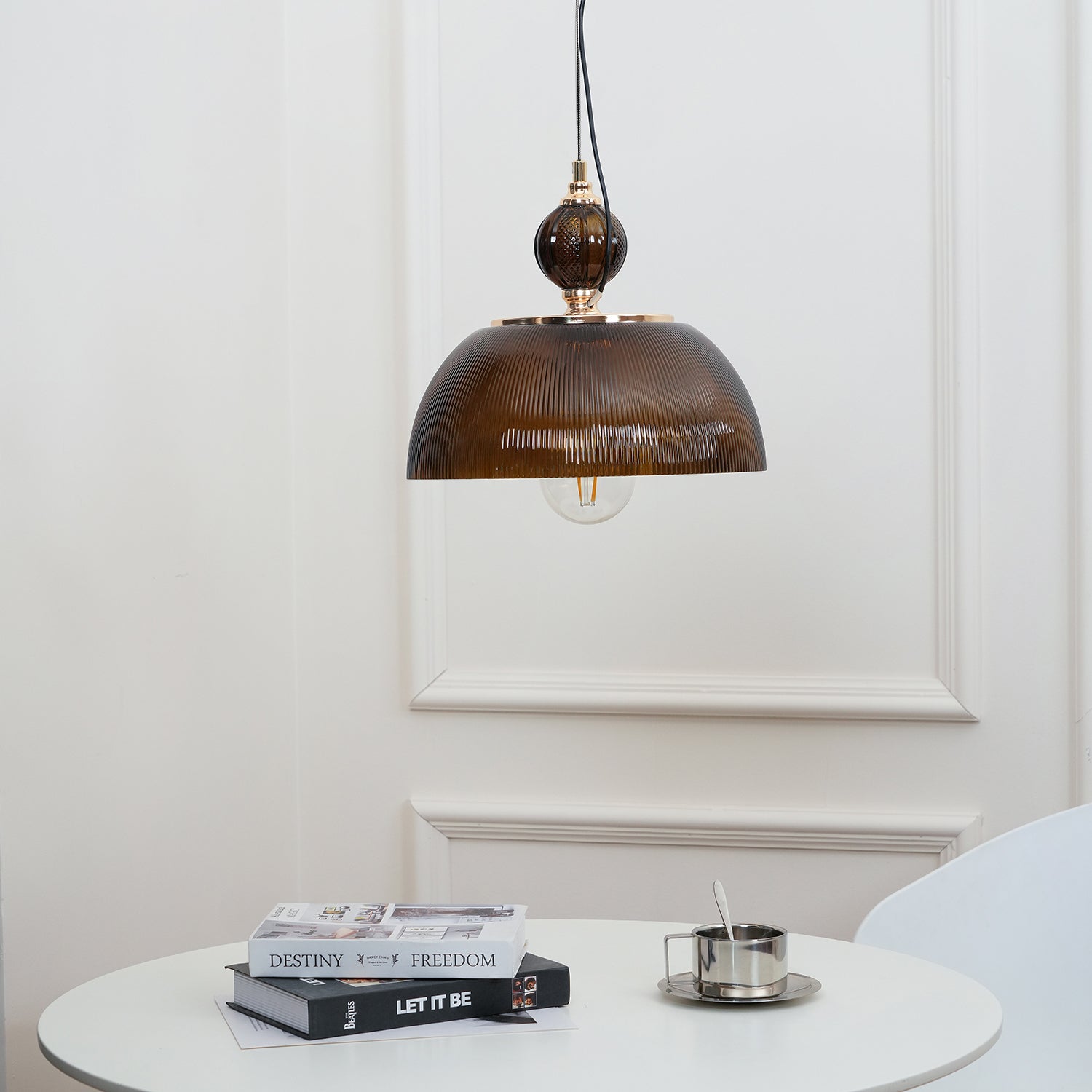Nyra Glass Retro Pendant Lamp - Letslighting