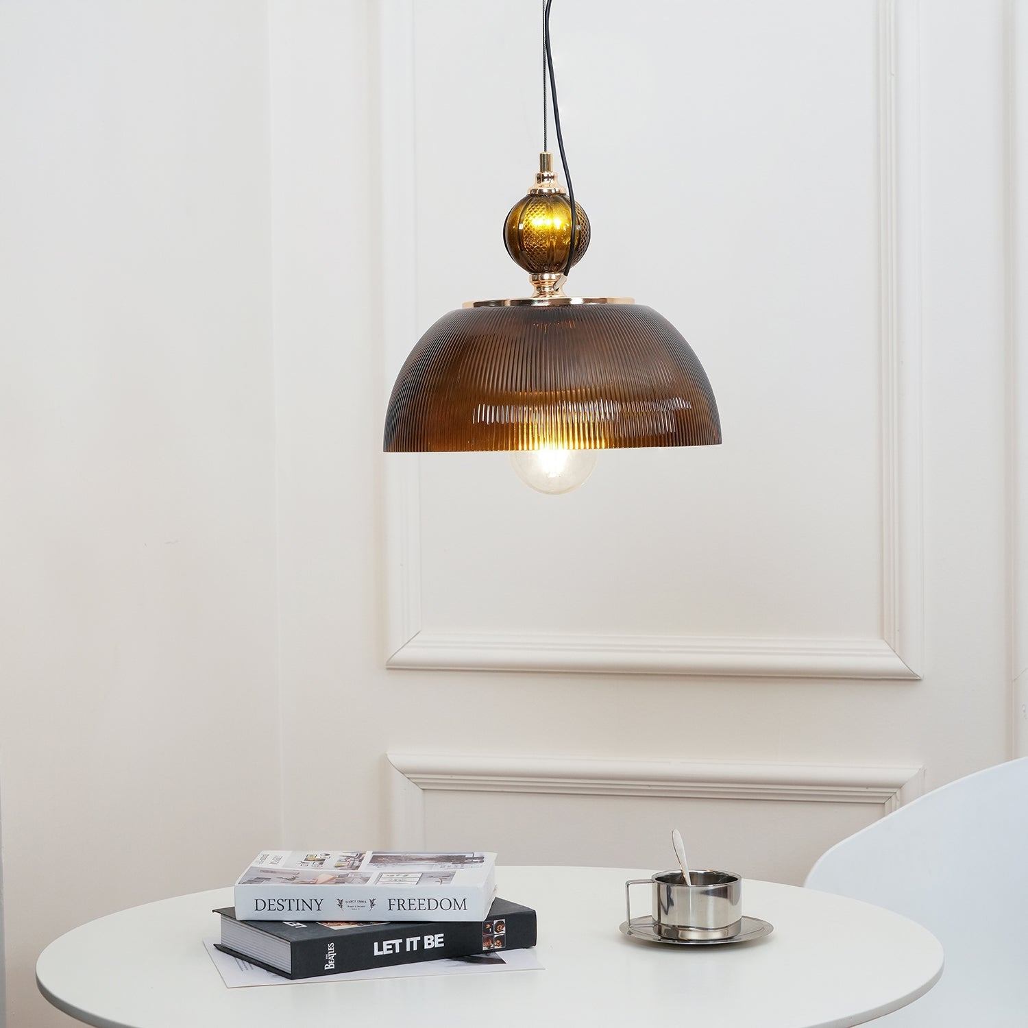 Nyra Glass Retro Pendant Lamp - Letslighting