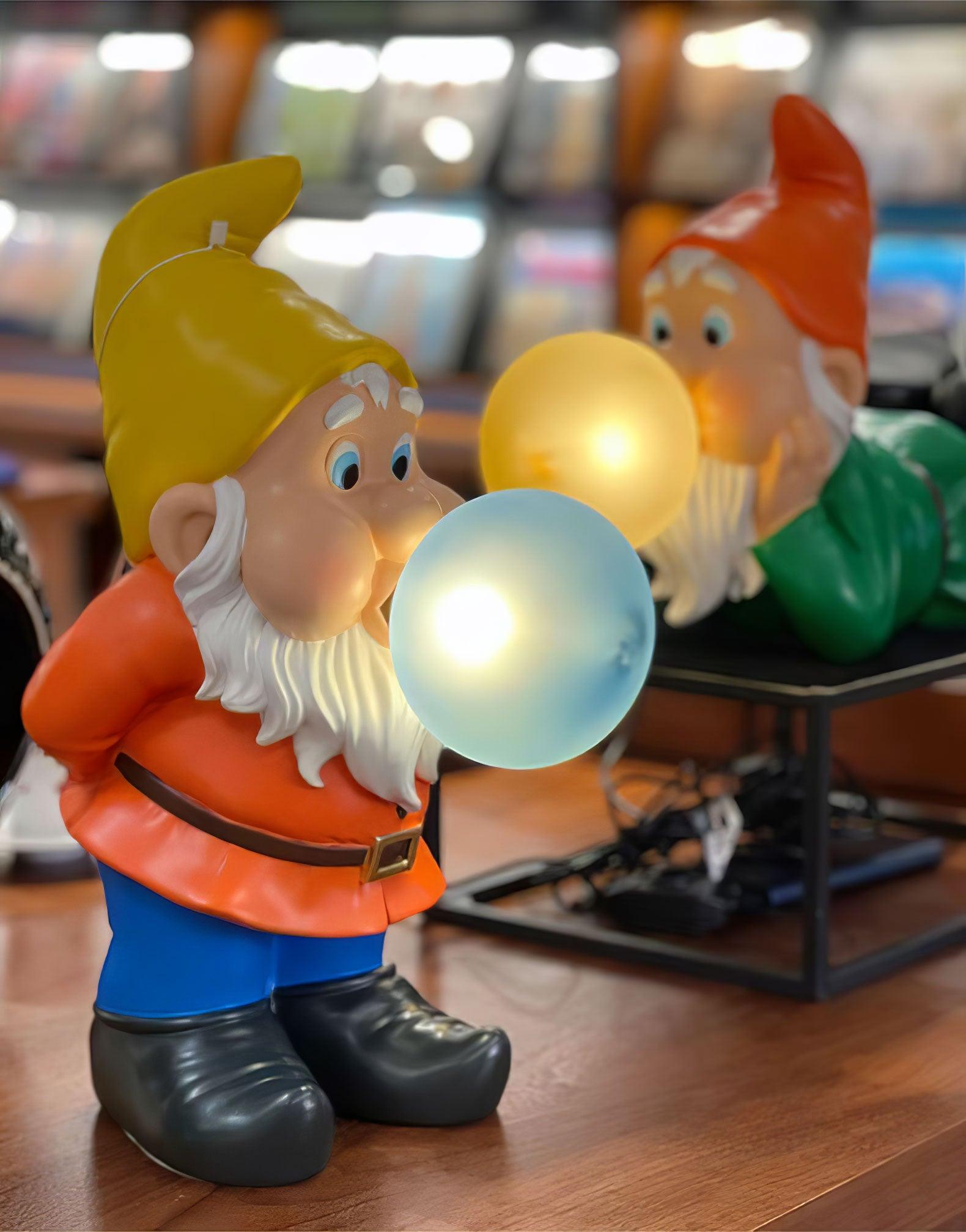 Brisa Resin Playful Table Lamp - Letslighting