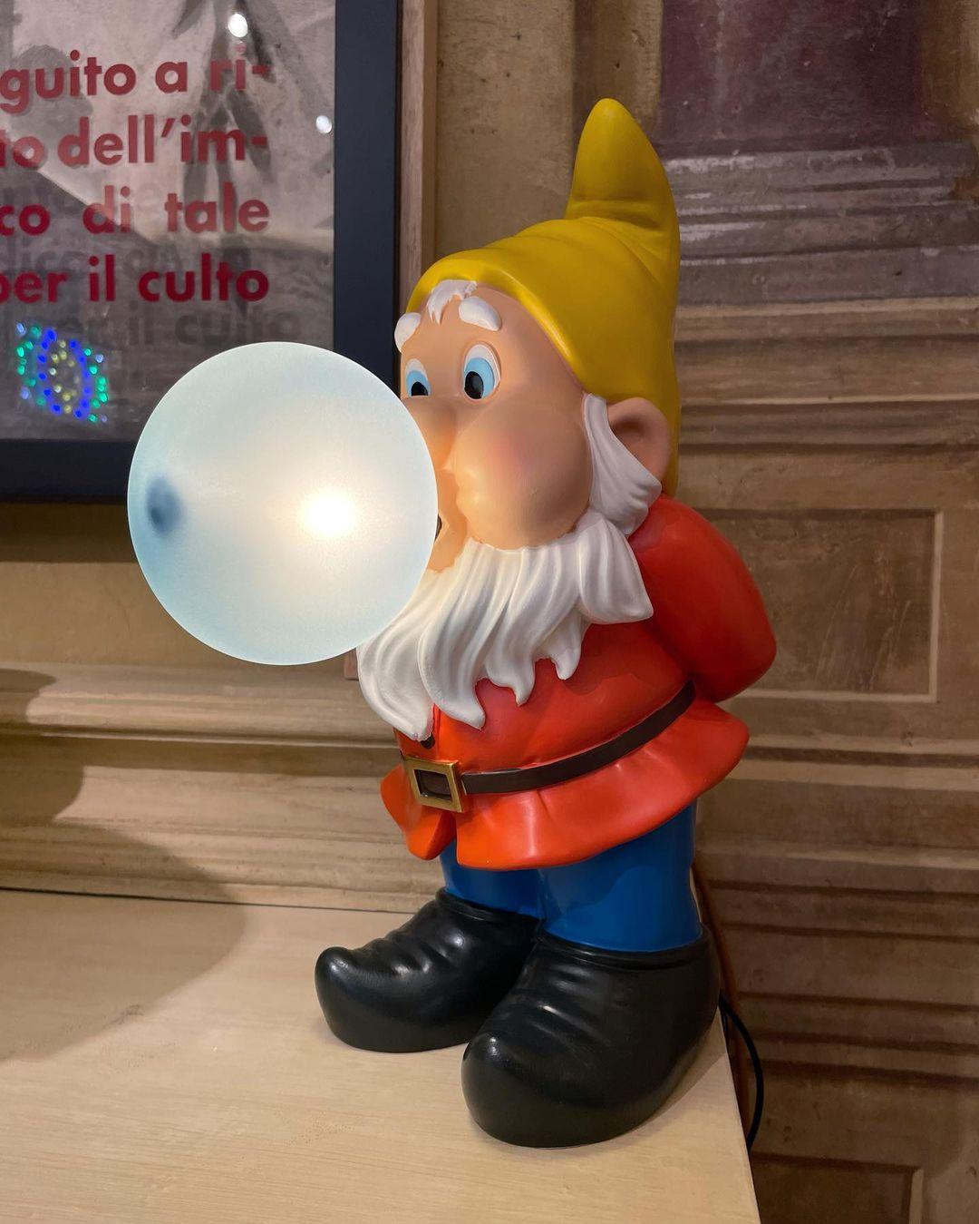 Brisa Resin Playful Table Lamp - Letslighting