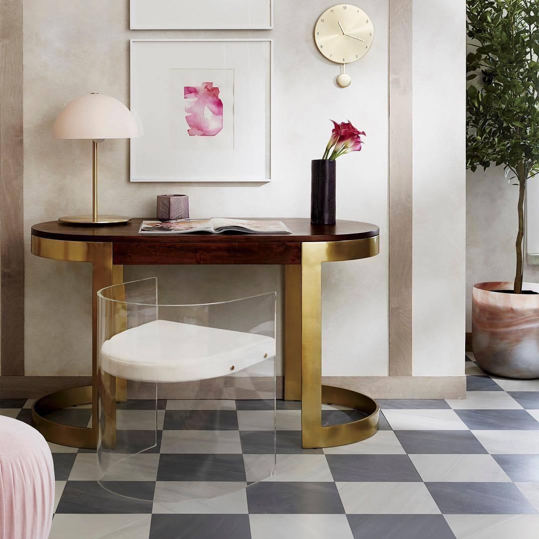 Zephen Acrylic Scandinavian Table Lamp - Letslighting