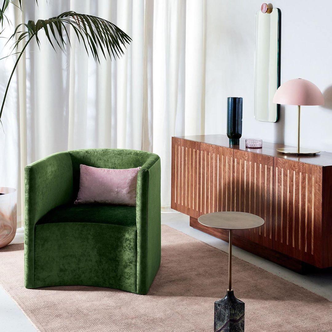 Zephen Acrylic Scandinavian Table Lamp - Letslighting