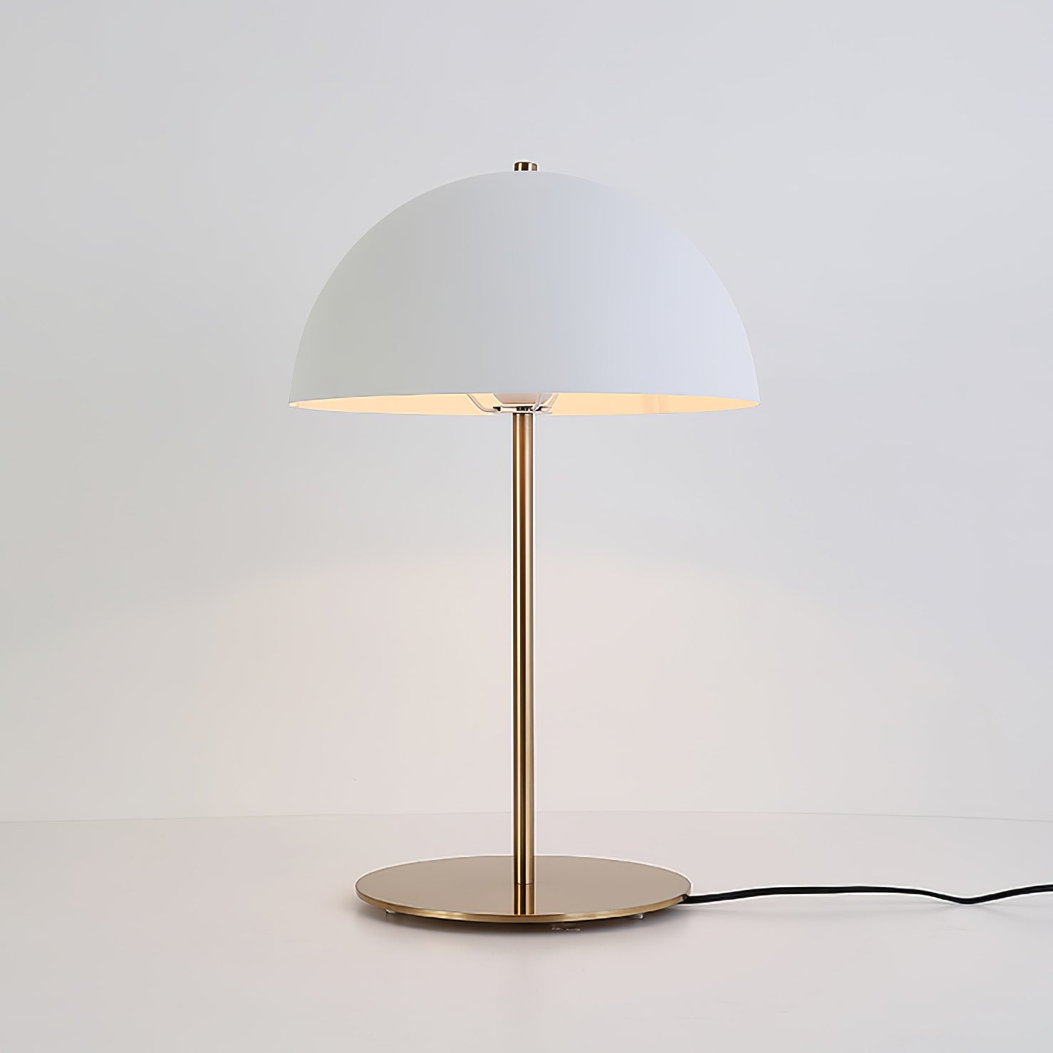 Zephen Acrylic Scandinavian Table Lamp - Letslighting