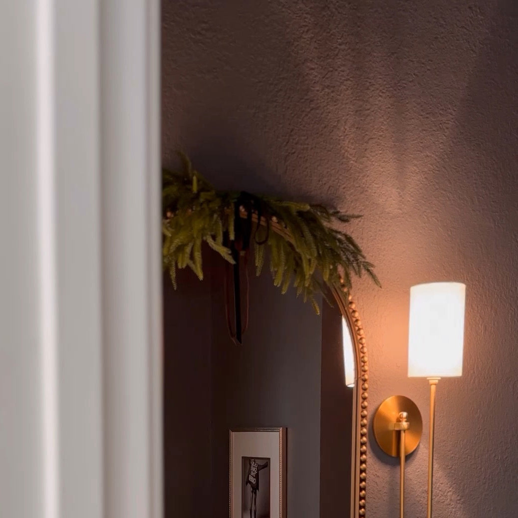Syvineth Modern Minimalist Brass Fabric Wall Lamp - Letslighting