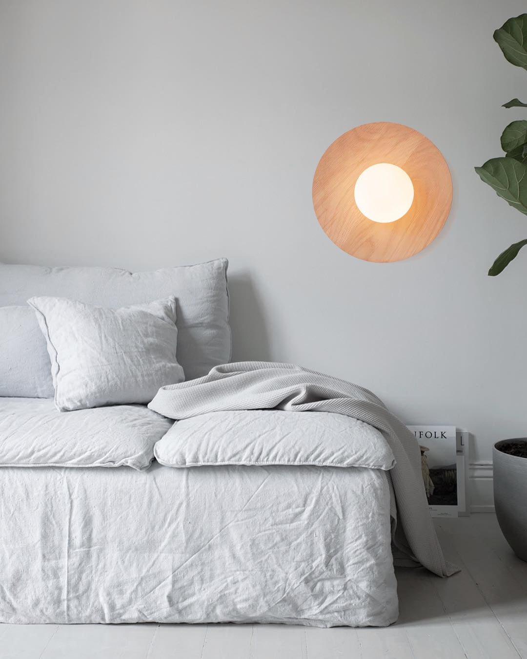 Arlirir Modern Minimalist Wooden Glass Wall Light - Letslighting