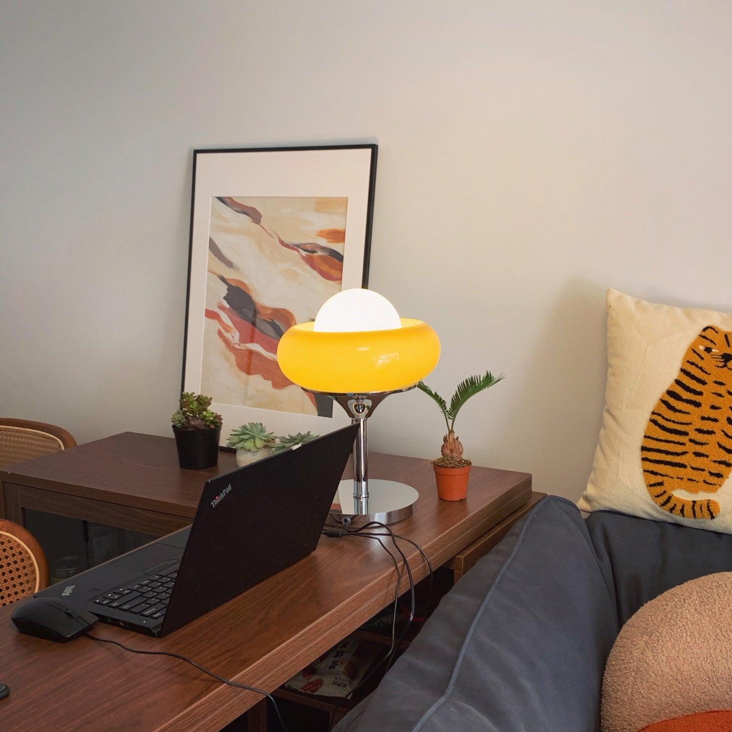 Solise Glass Retro Table Lamp - Letslighting