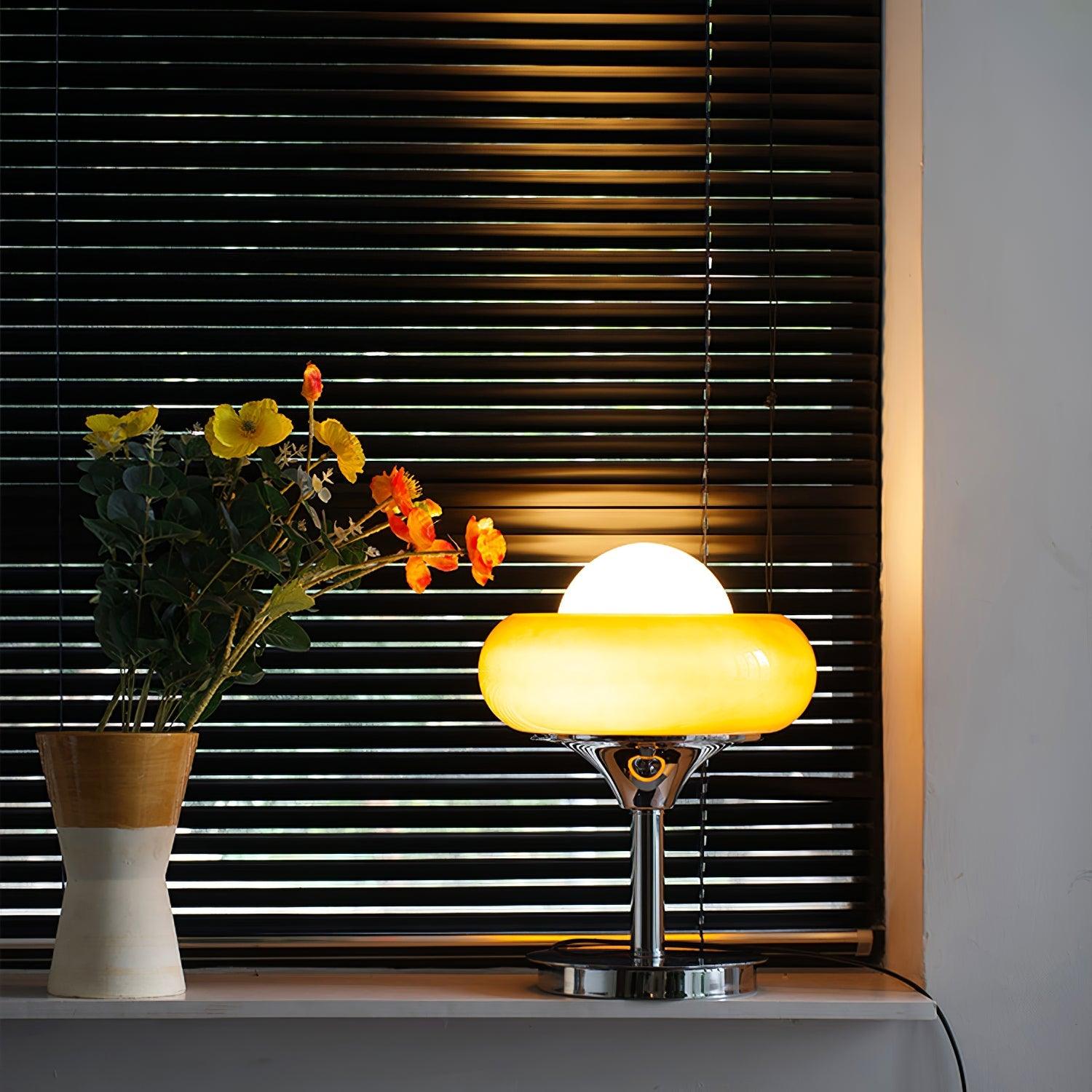 Solise Glass Retro Table Lamp - Letslighting