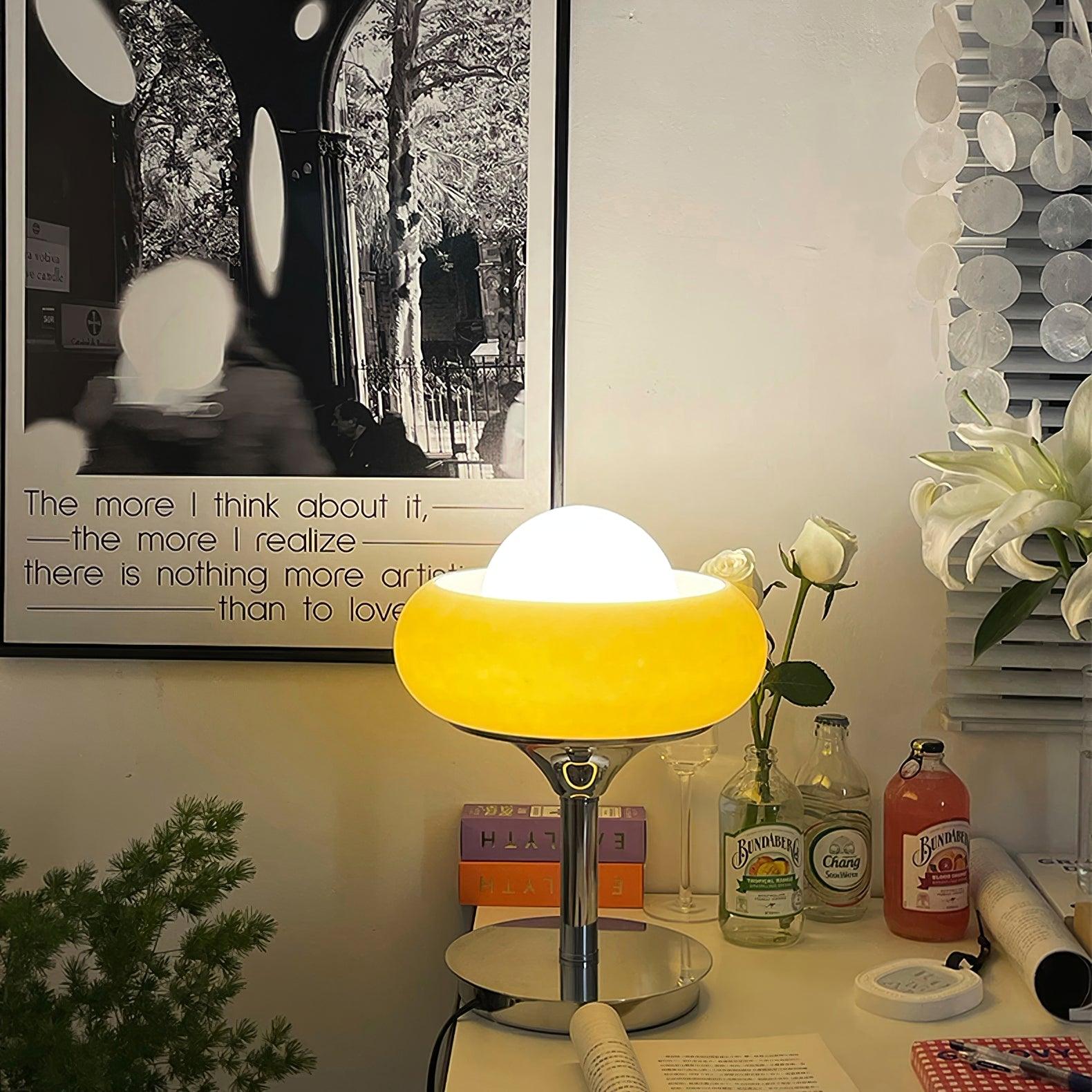 Solise Glass Retro Table Lamp - Letslighting