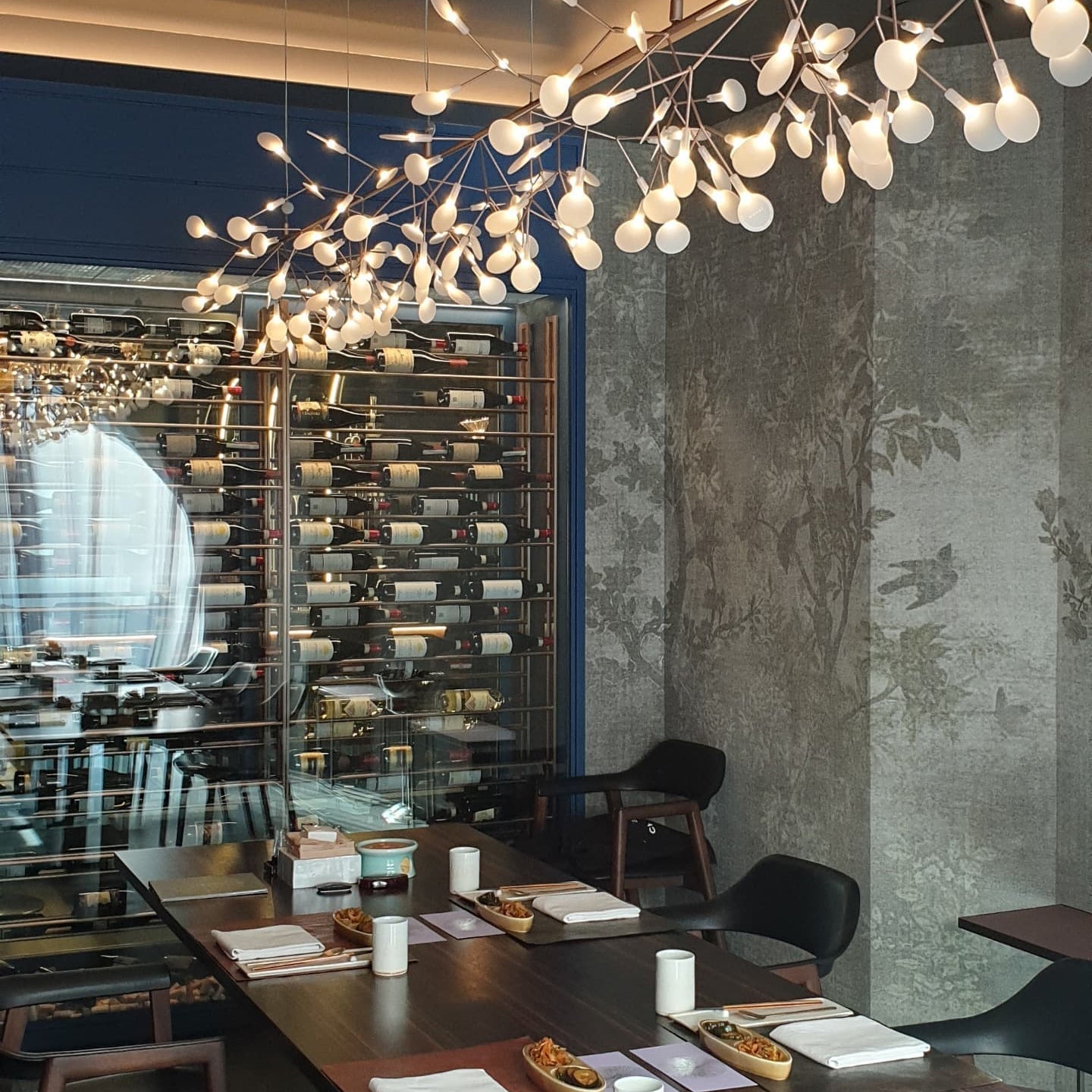 Allirus Postmodern Luxury Acrylic Chandelier - Letslighting