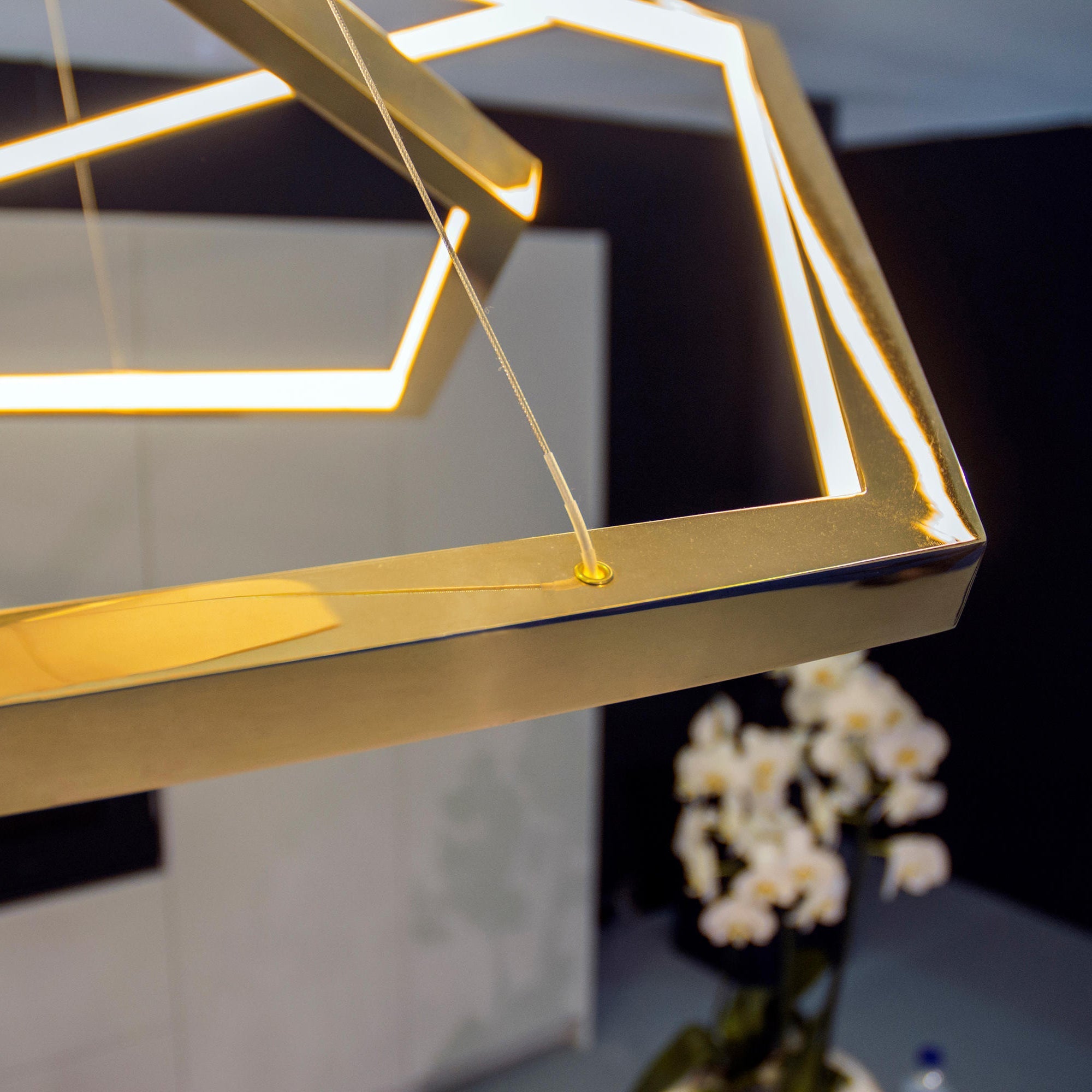 Ilira Modern Minimalist Acrylic Chandelier - Letslighting
