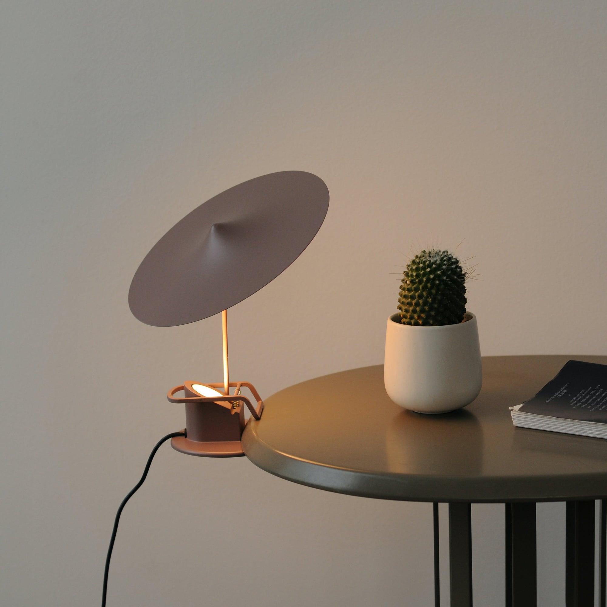 Lumoce Futuristic Table Lamp - Letslighting