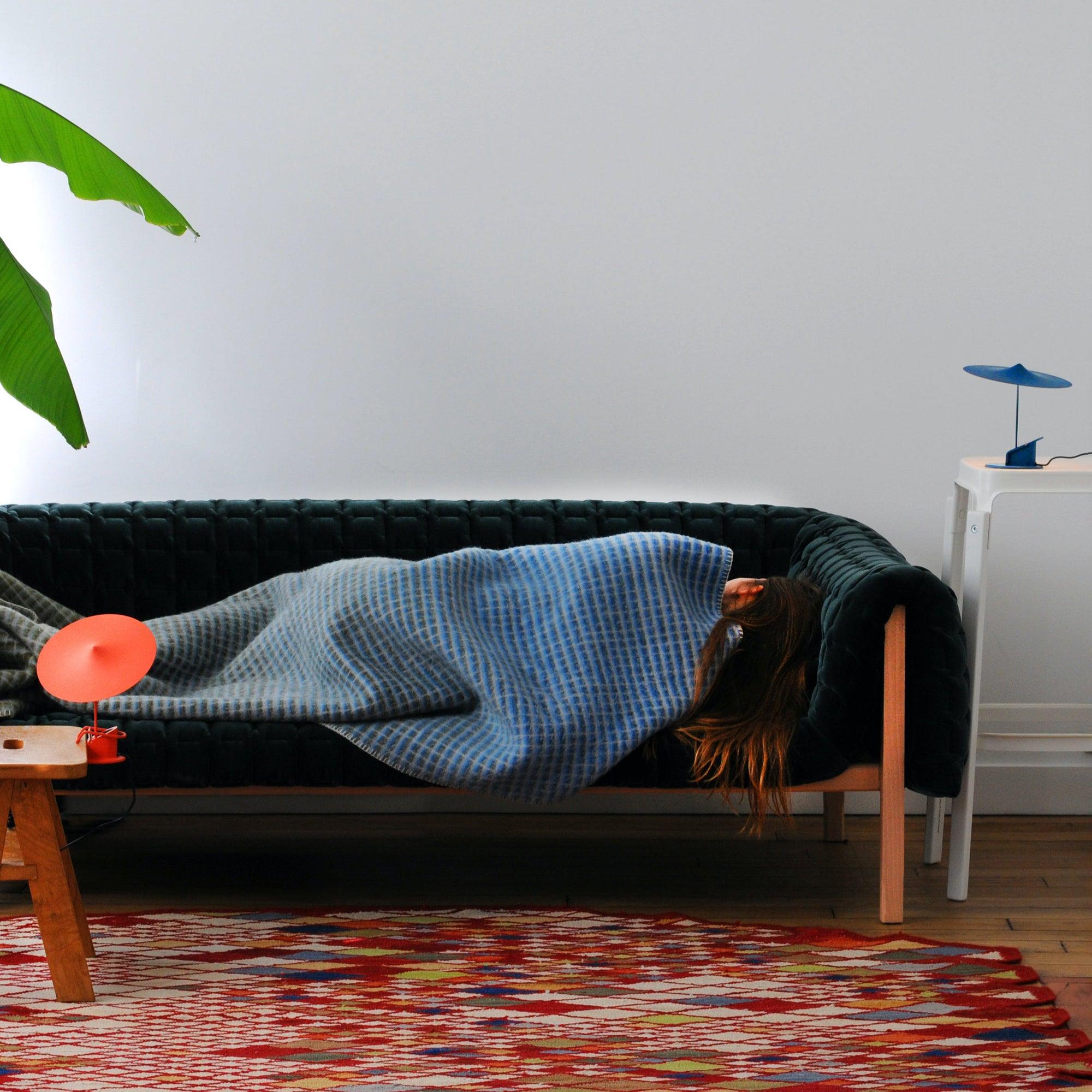 Lumoce Futuristic Table Lamp - Letslighting