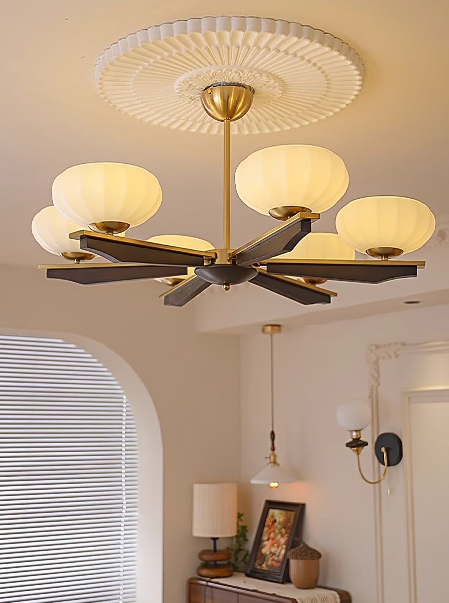 Uzoror Traditional Elegance Vintage Wood Chandelier - Letslighting