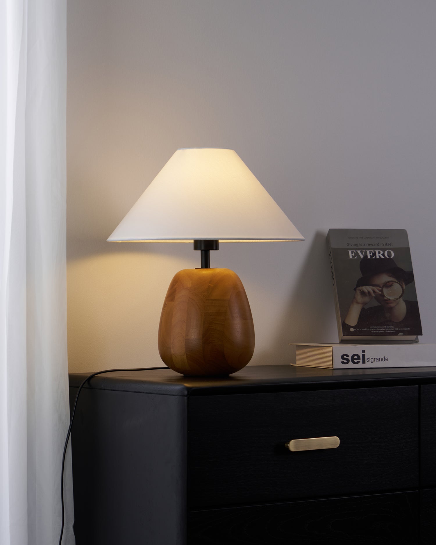 Nina Modern Wood Table Lamp - Letslighting