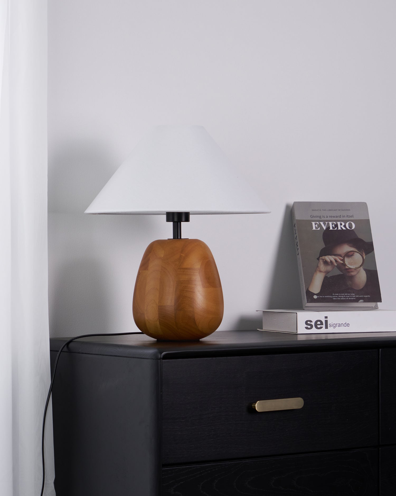 Nina Modern Wood Table Lamp - Letslighting
