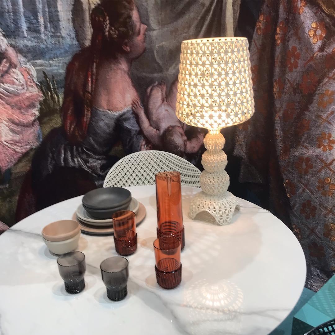 Lilah Acrylic Luxury Table Lamp - Letslighting