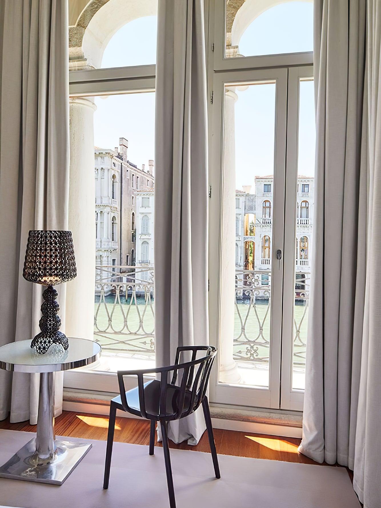 Lilah Acrylic Luxury Table Lamp - Letslighting