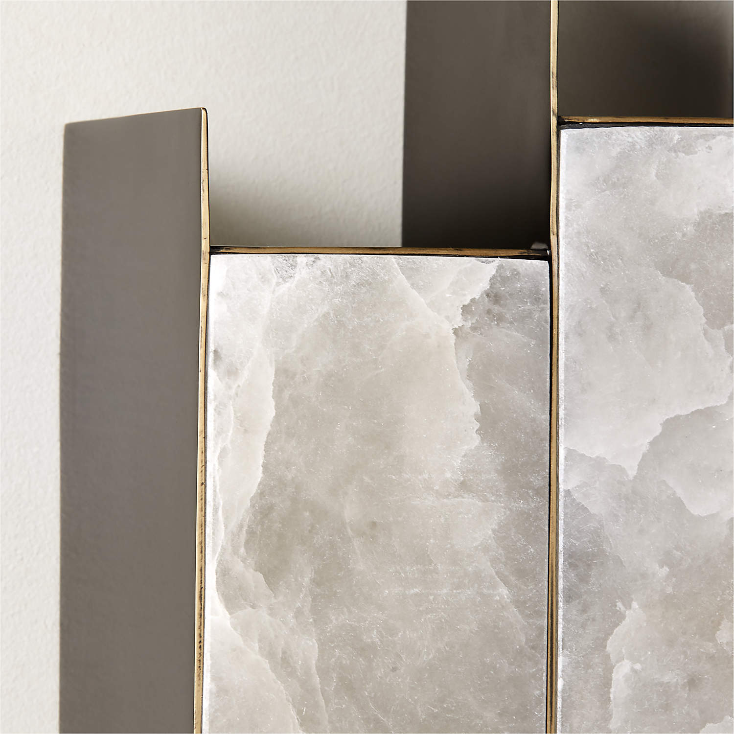 Vavynor Individual Creativity Brass Alabaster Wall Lamp - Letslighting