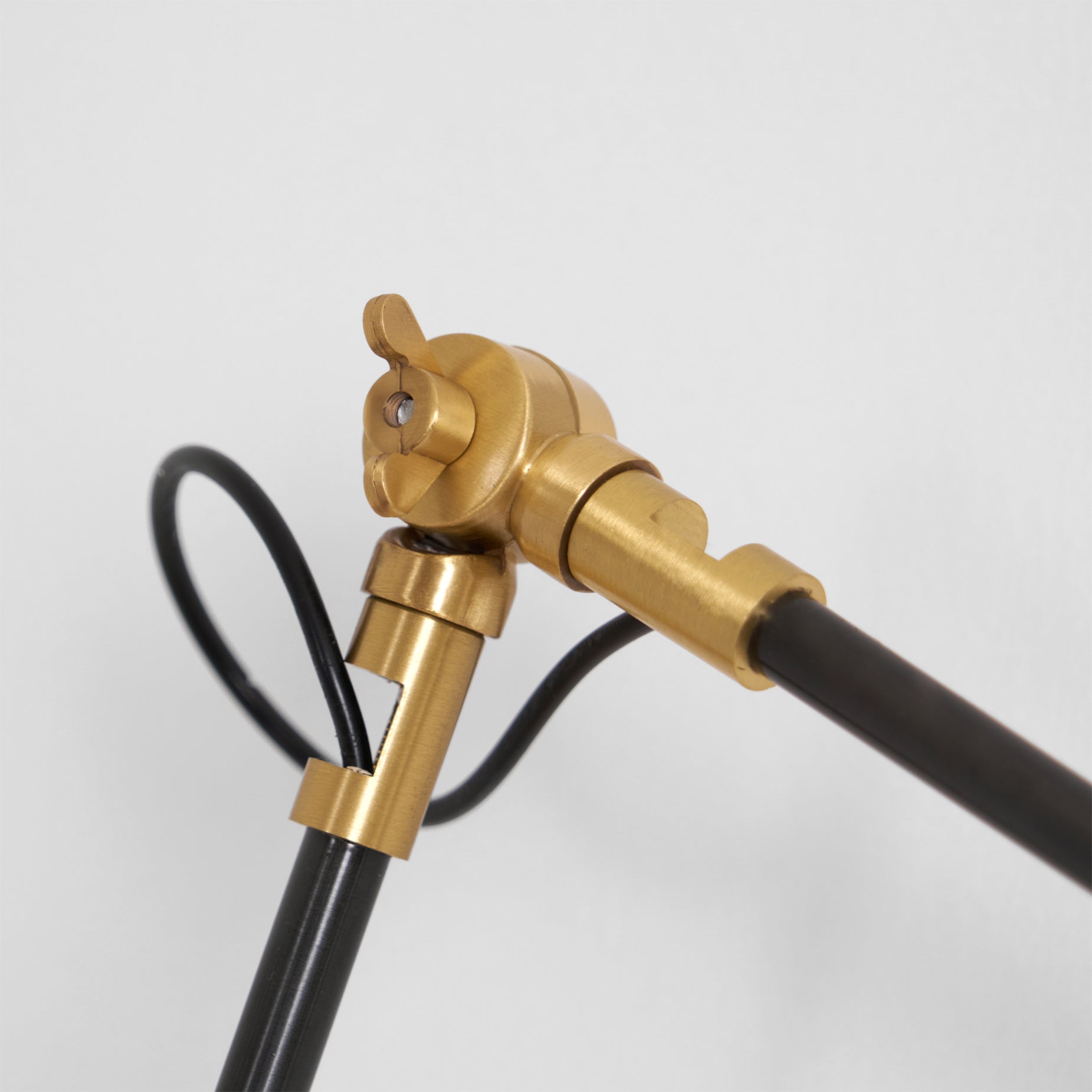 Kane Wall Lamp Swing-Arm Adjustable - Letslighting