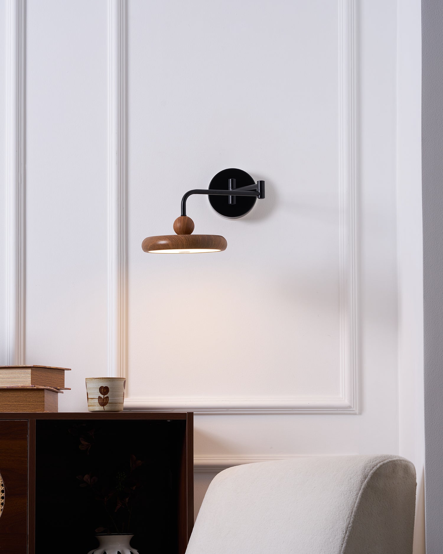 Karlin Modern Acrylic & Metal Wall Light