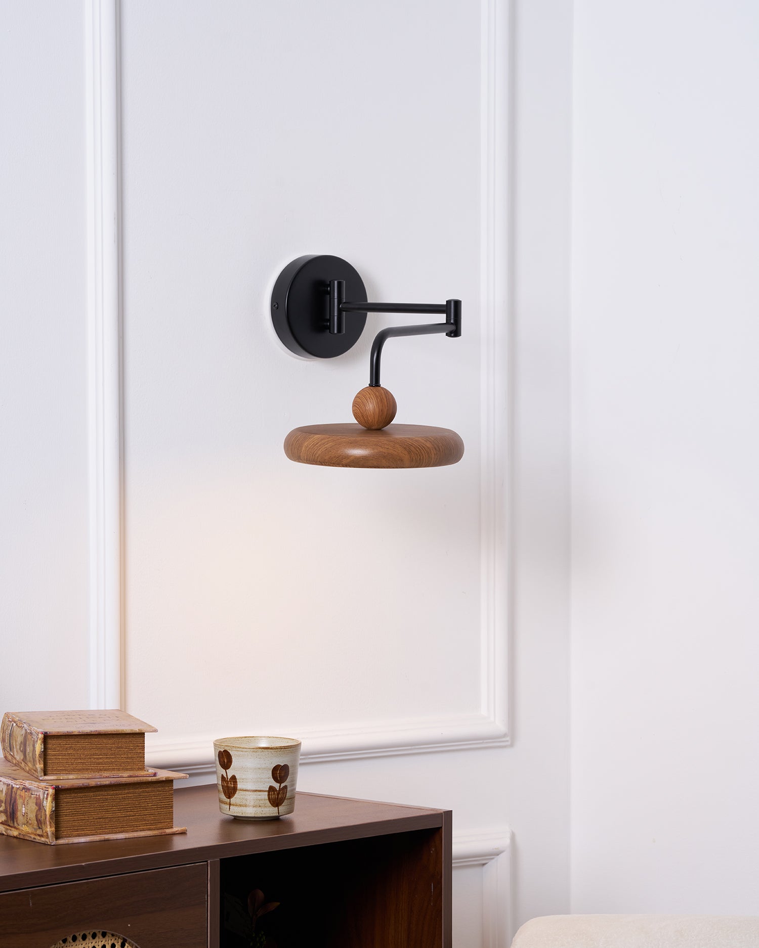 Karlin Modern Acrylic & Metal Wall Light