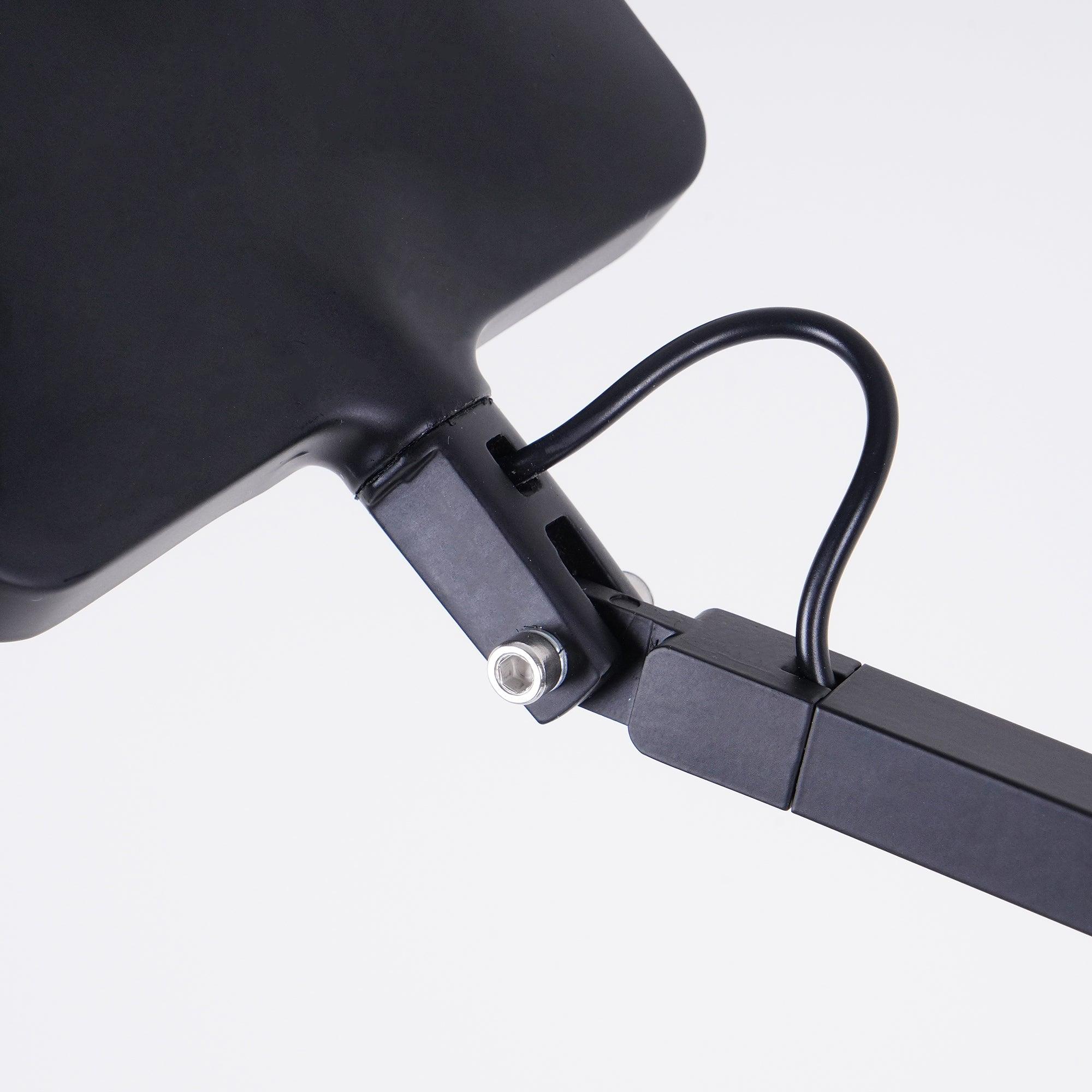 Tyndra Aluminum Industrial Table Lamp - Letslighting