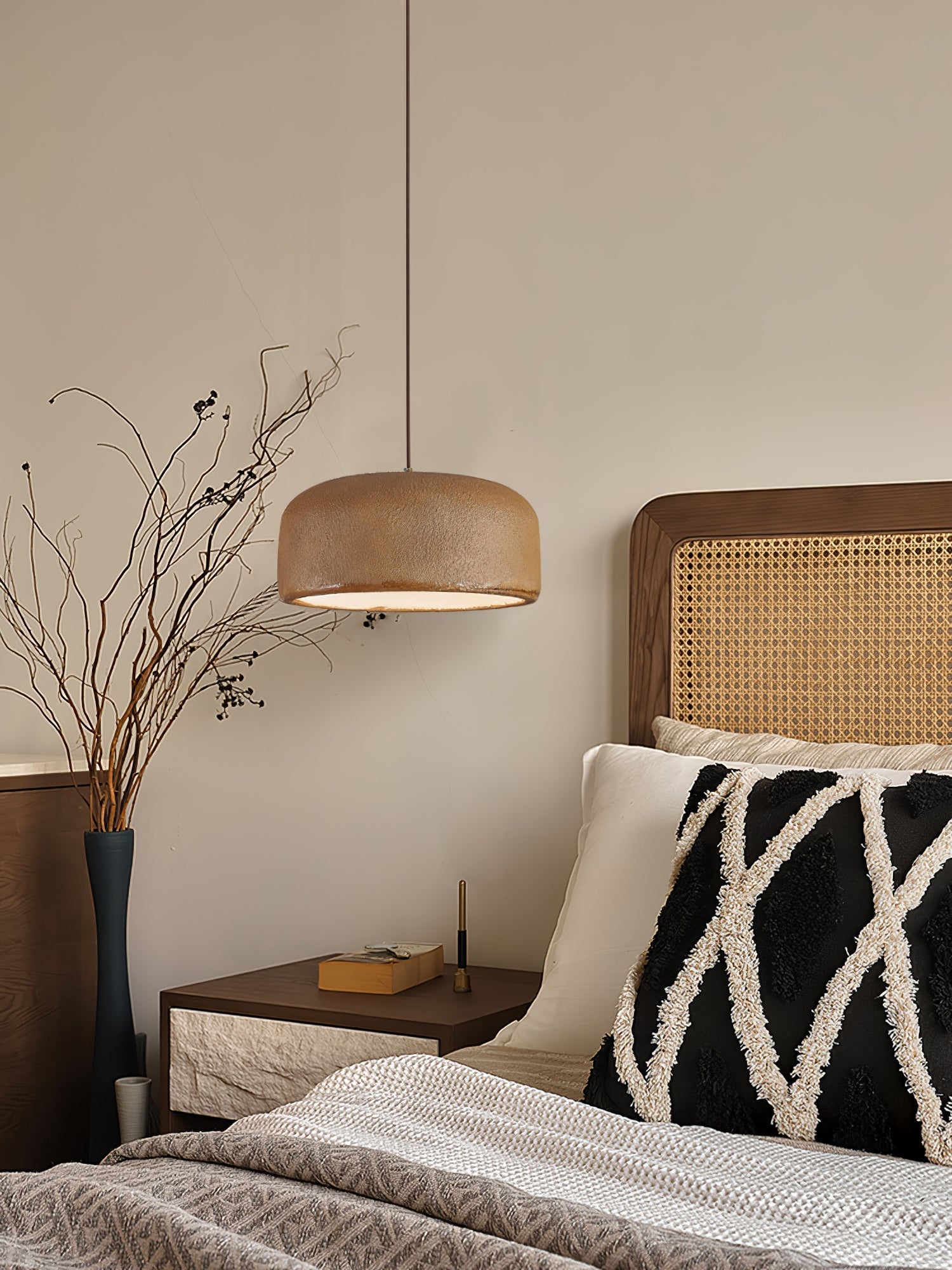 Auralis Resin Scandinavian Pendant Lamp - Letslighting