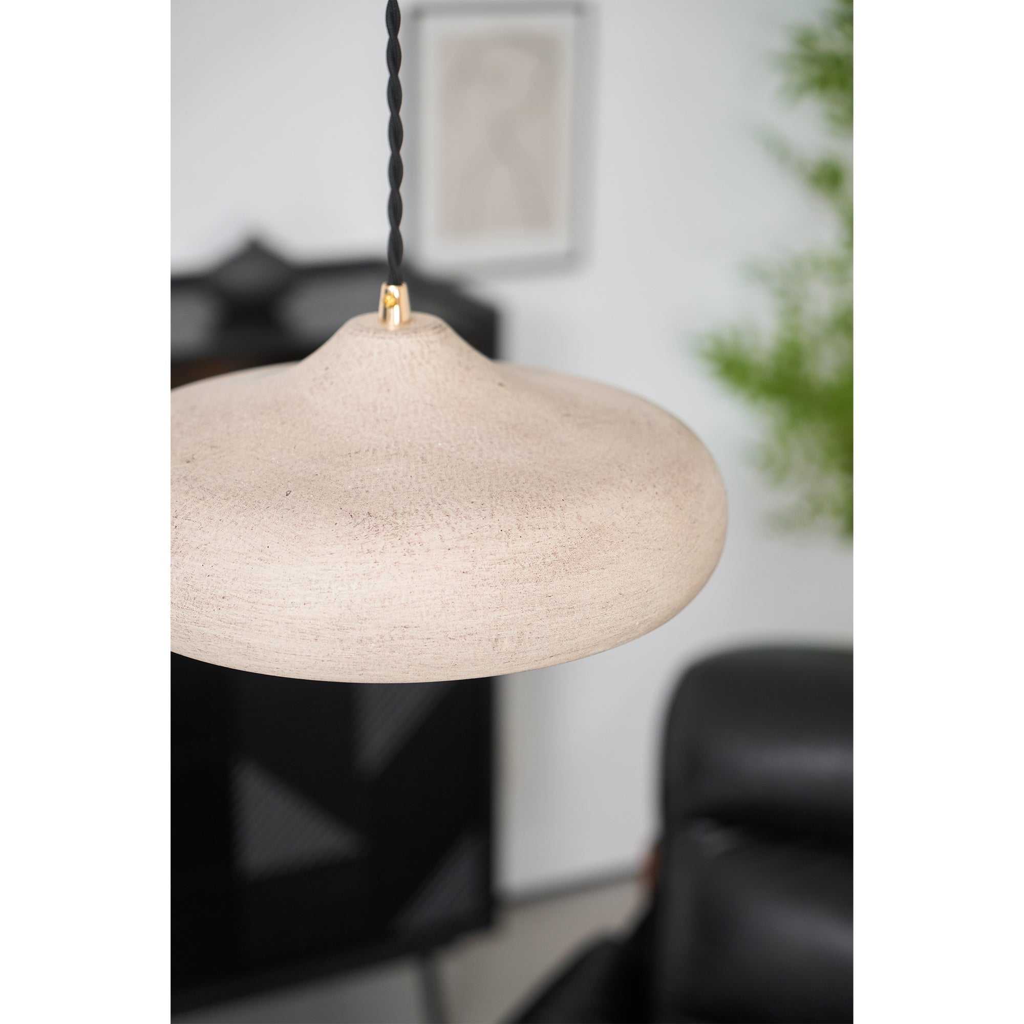 Etalyra Modern Minimalist Black Pendant Lamp - Letslighting