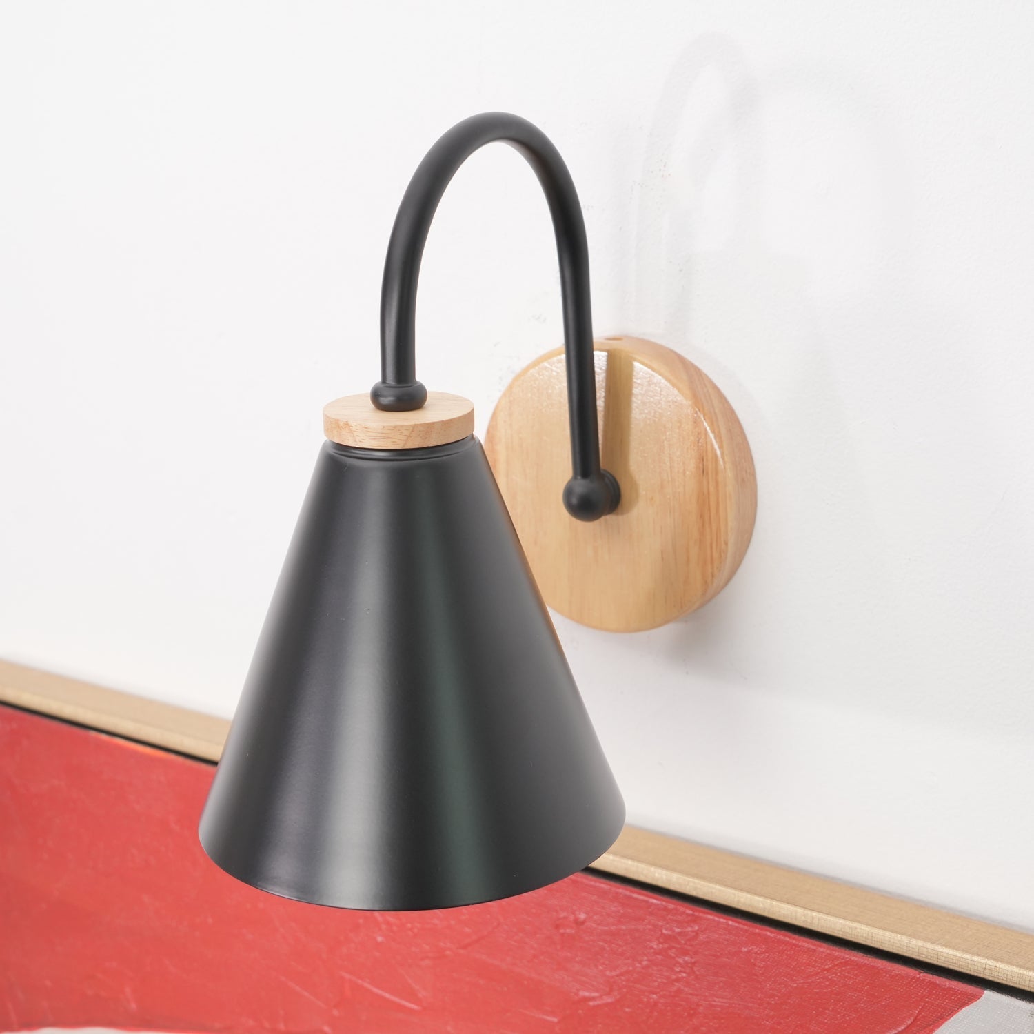 Erzoris Unique Classic Wooden Wall Lamp - Letslighting