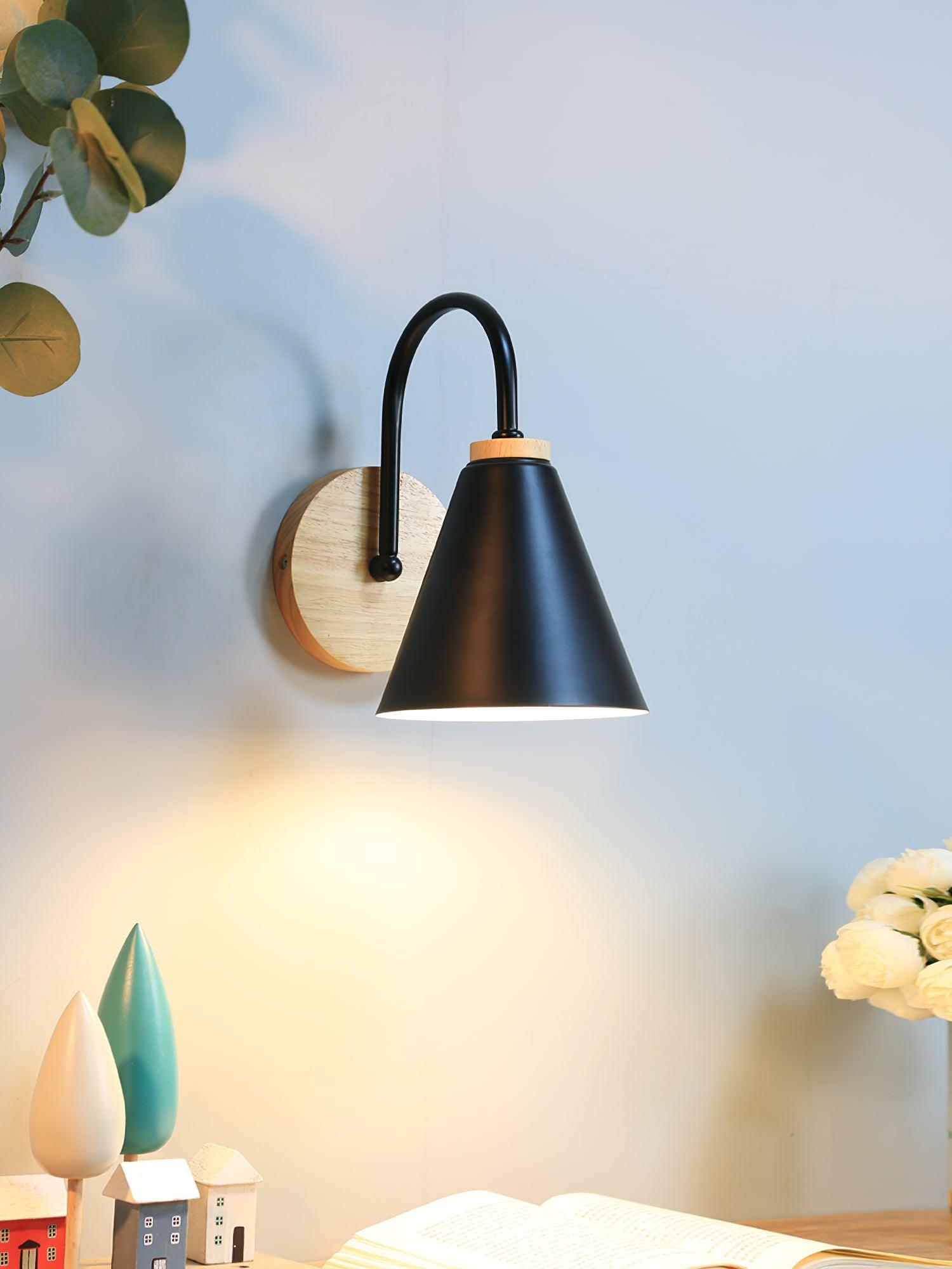 Erzoris Unique Classic Wooden Wall Lamp - Letslighting