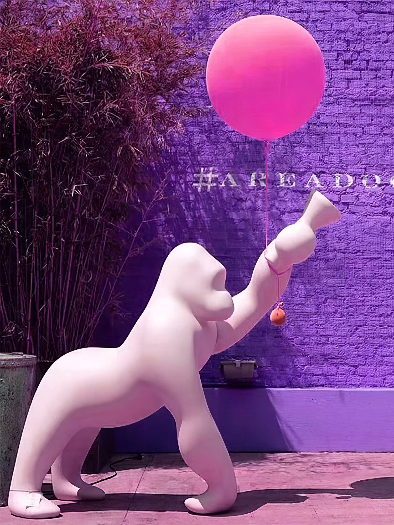 Zasolil Artistic Resin Gorilla Floor Lamp - Letslighting