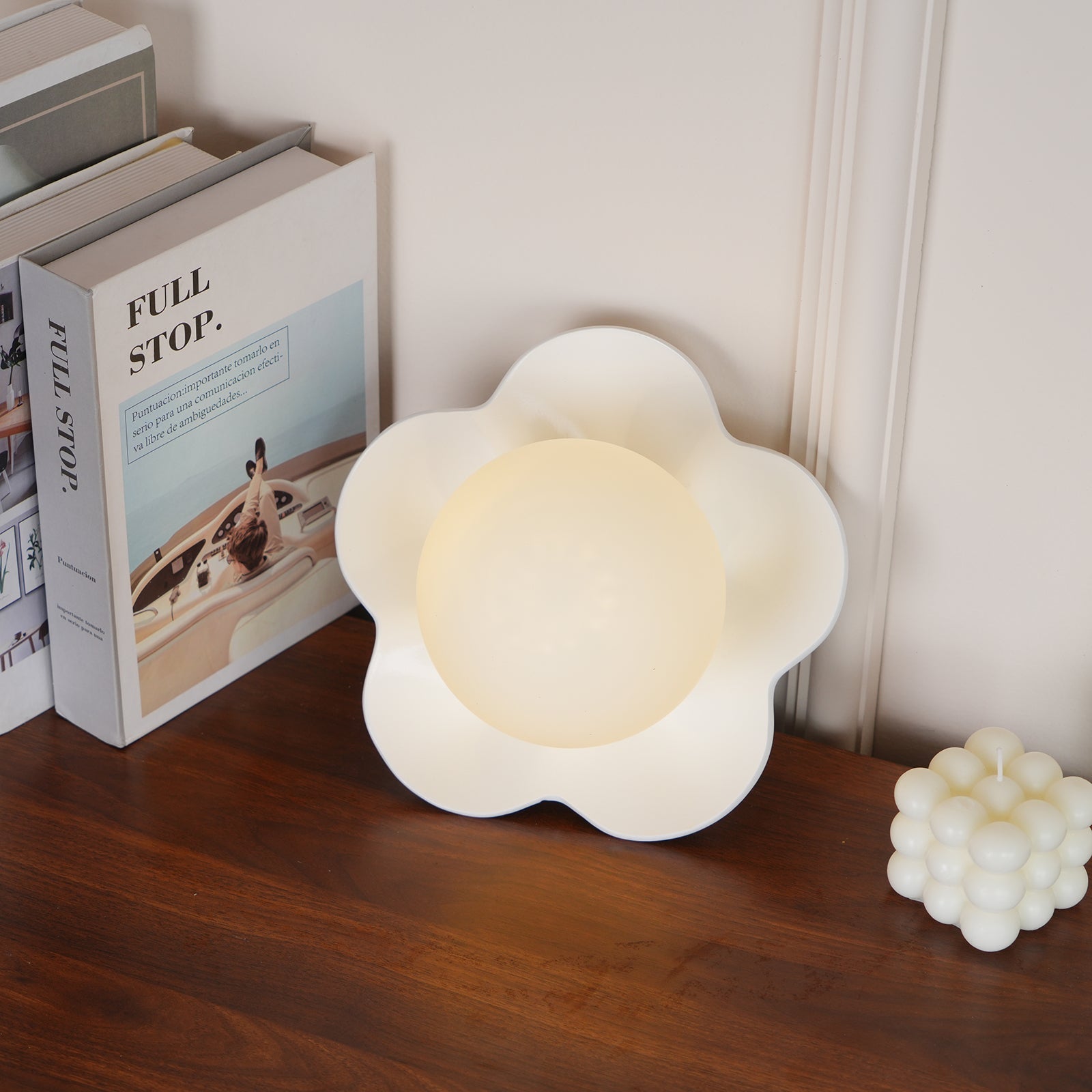 Meluna Yellow Flower Wall Lamp - Letslighting