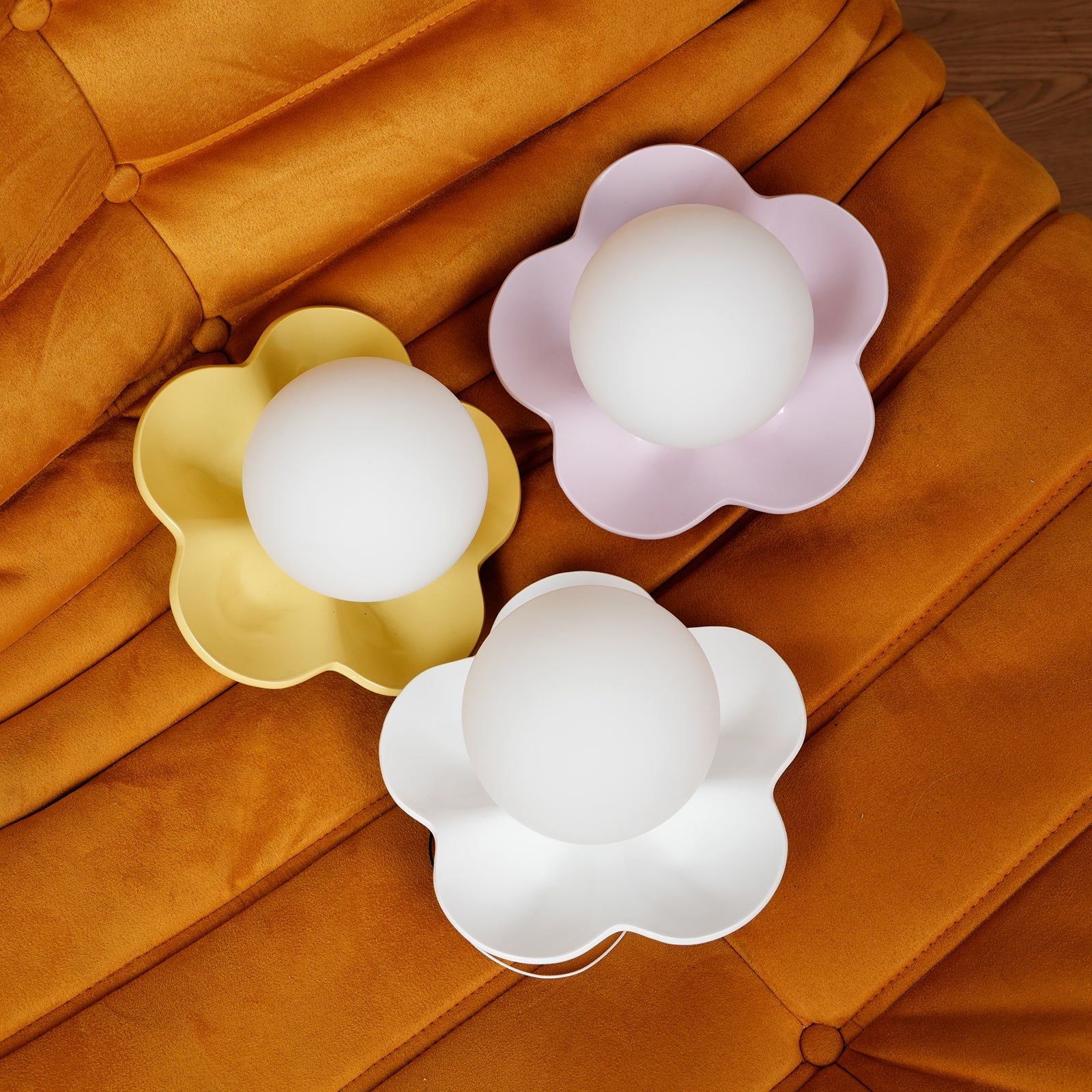 Meluna Yellow Flower Wall Lamp - Letslighting