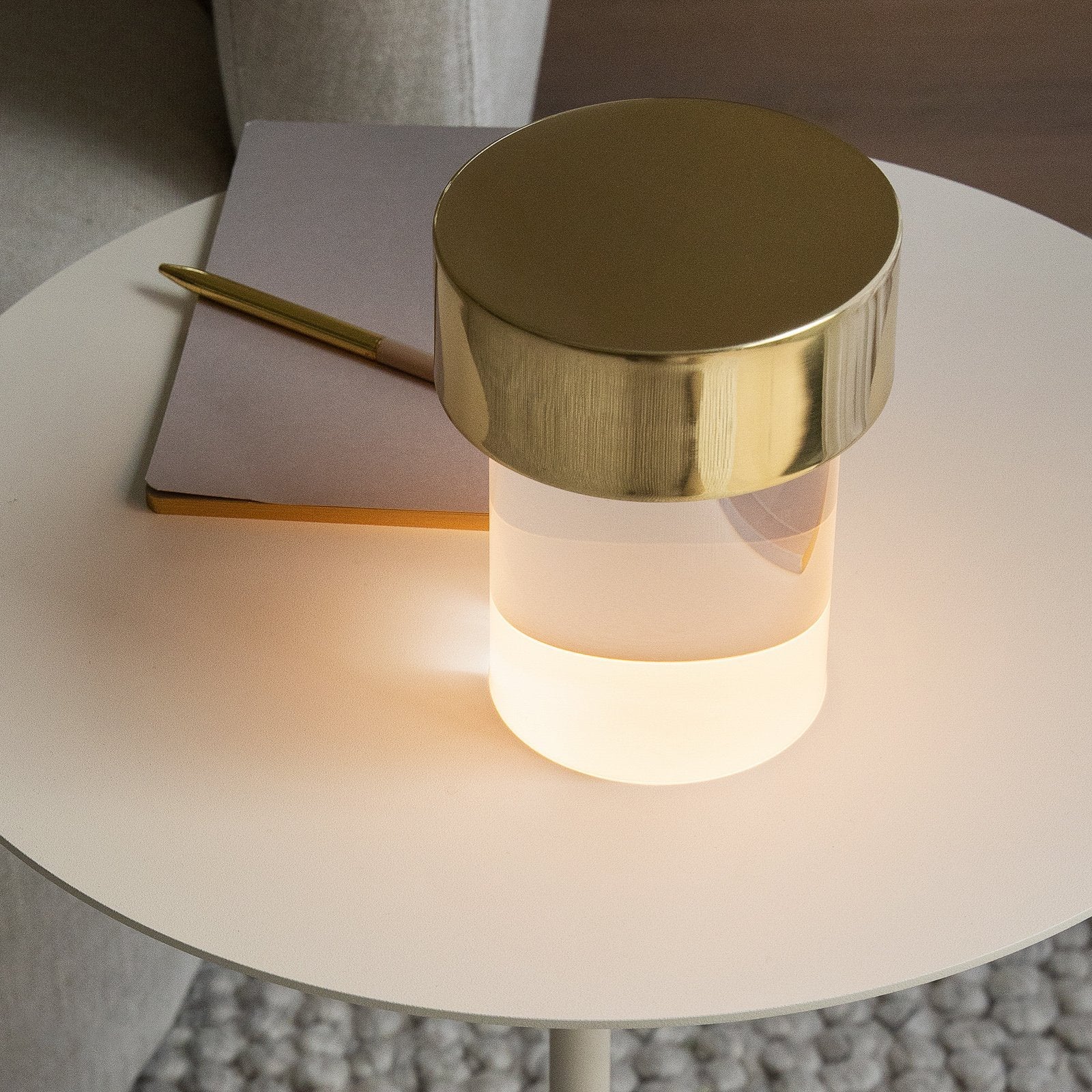 Blair Minimalist Table Lamp - Letslighting