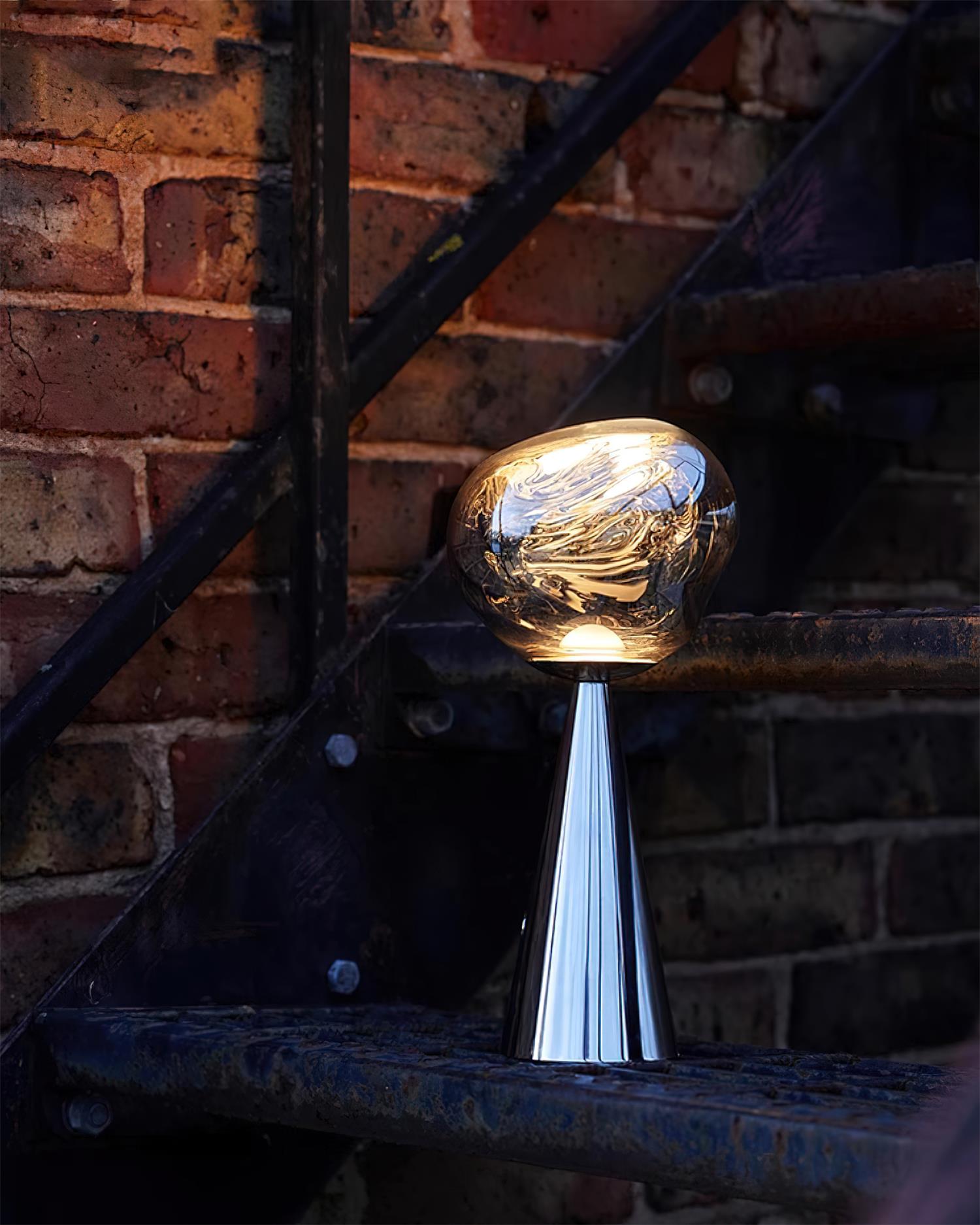 Wren Modern Table Lamp - Letslighting