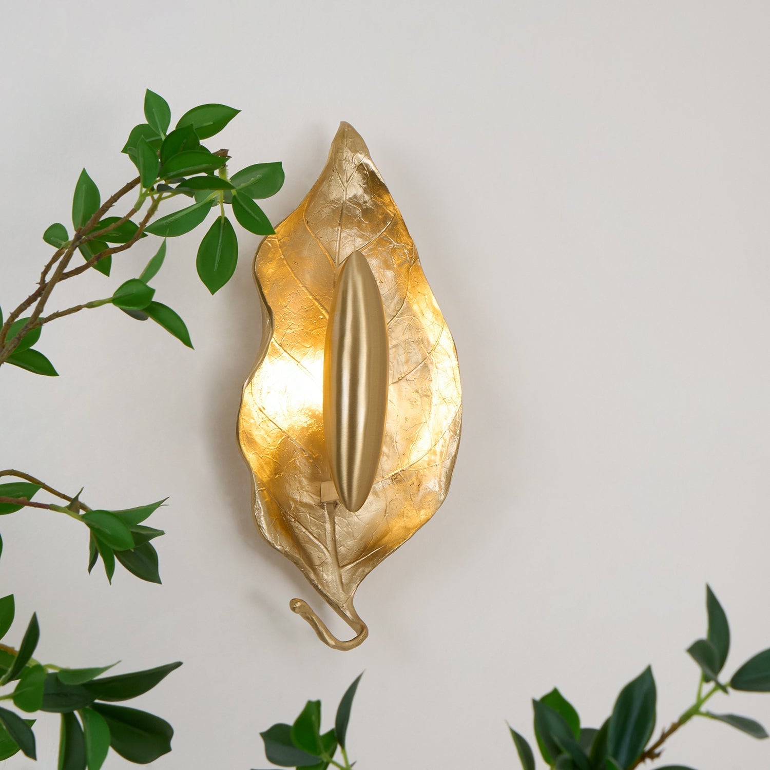 Evraee Nordic Art Leaf Brass Wall Lamp - Letslighting