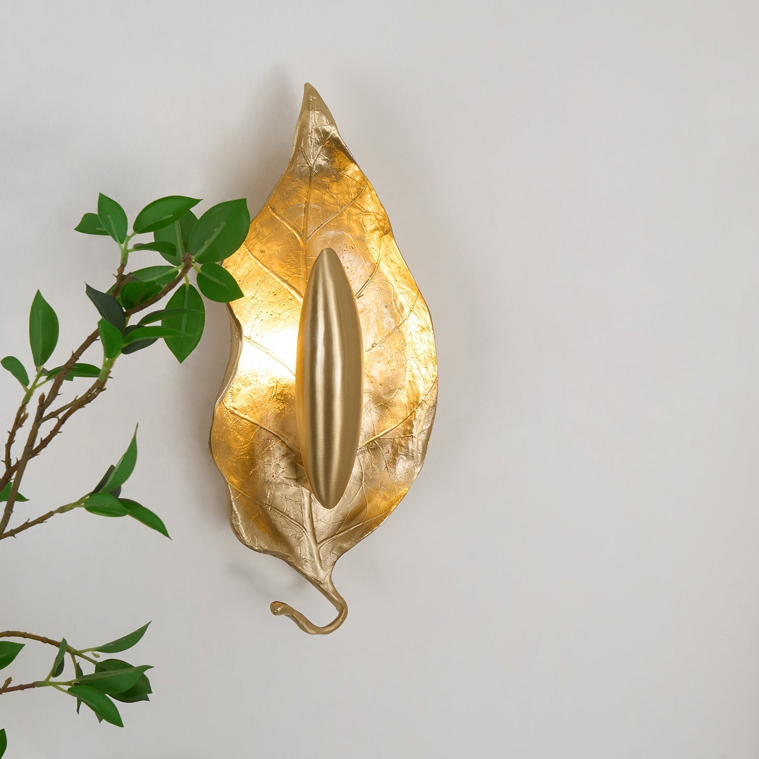 Evraee Nordic Art Leaf Brass Wall Lamp - Letslighting
