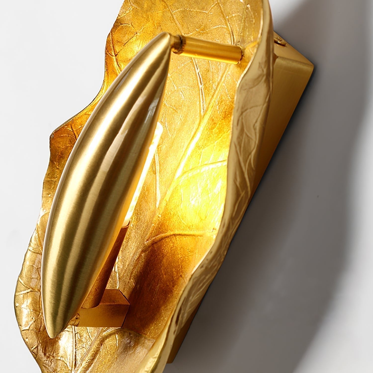 Evraee Nordic Art Leaf Brass Wall Lamp - Letslighting