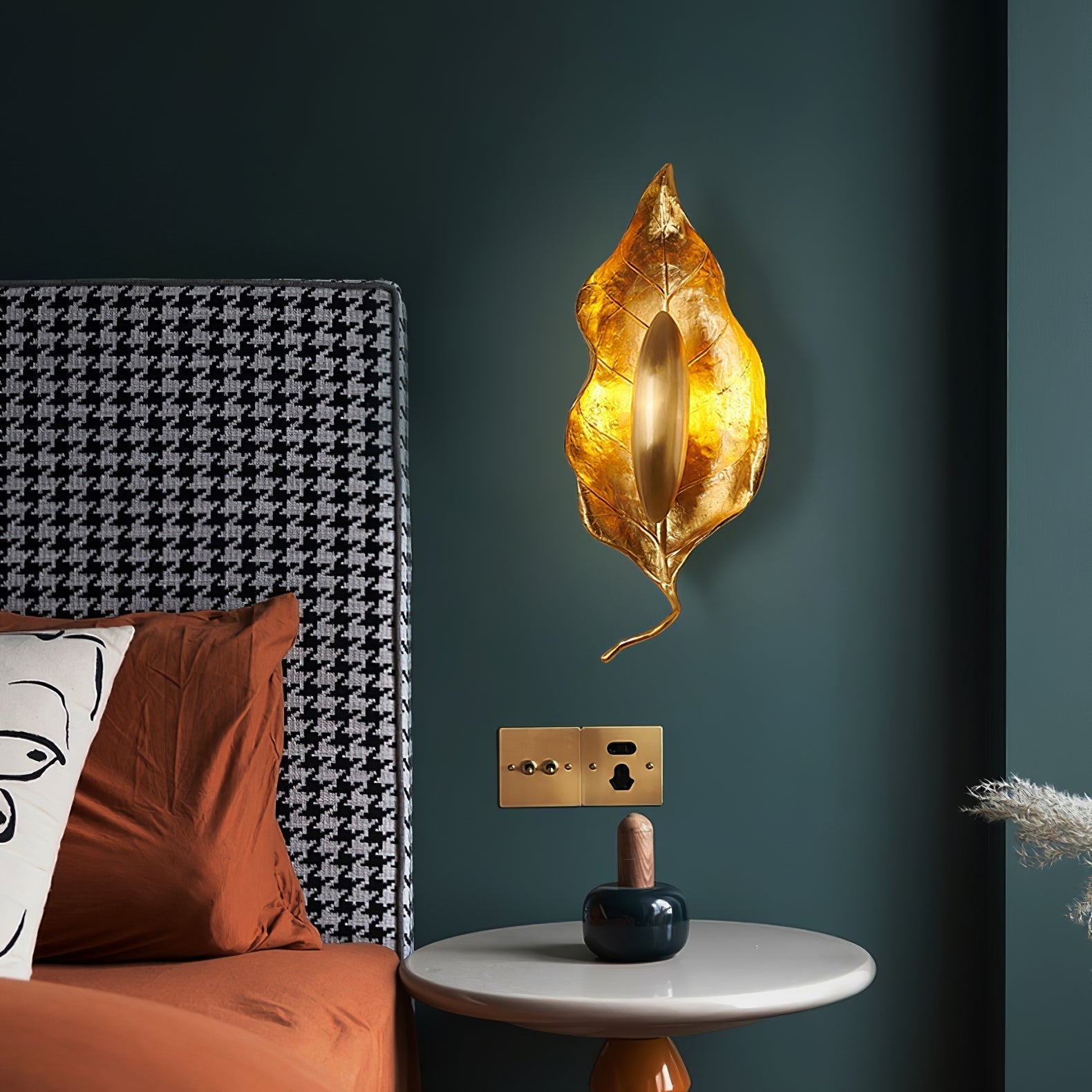 Evraee Nordic Art Leaf Brass Wall Lamp - Letslighting