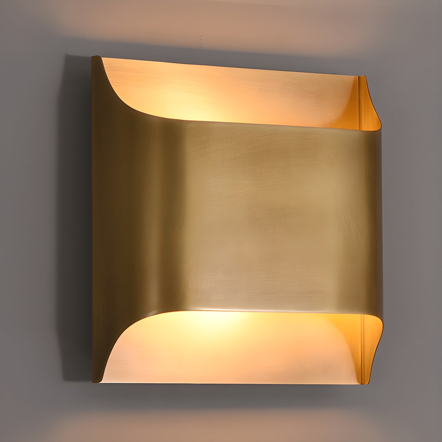 Hardy Nordic Art Brass Wall Lamp - Letslighting