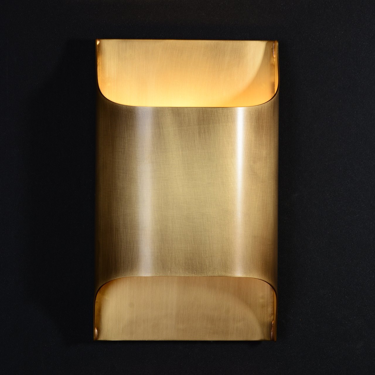 Hardy Nordic Art Brass Wall Lamp - Letslighting