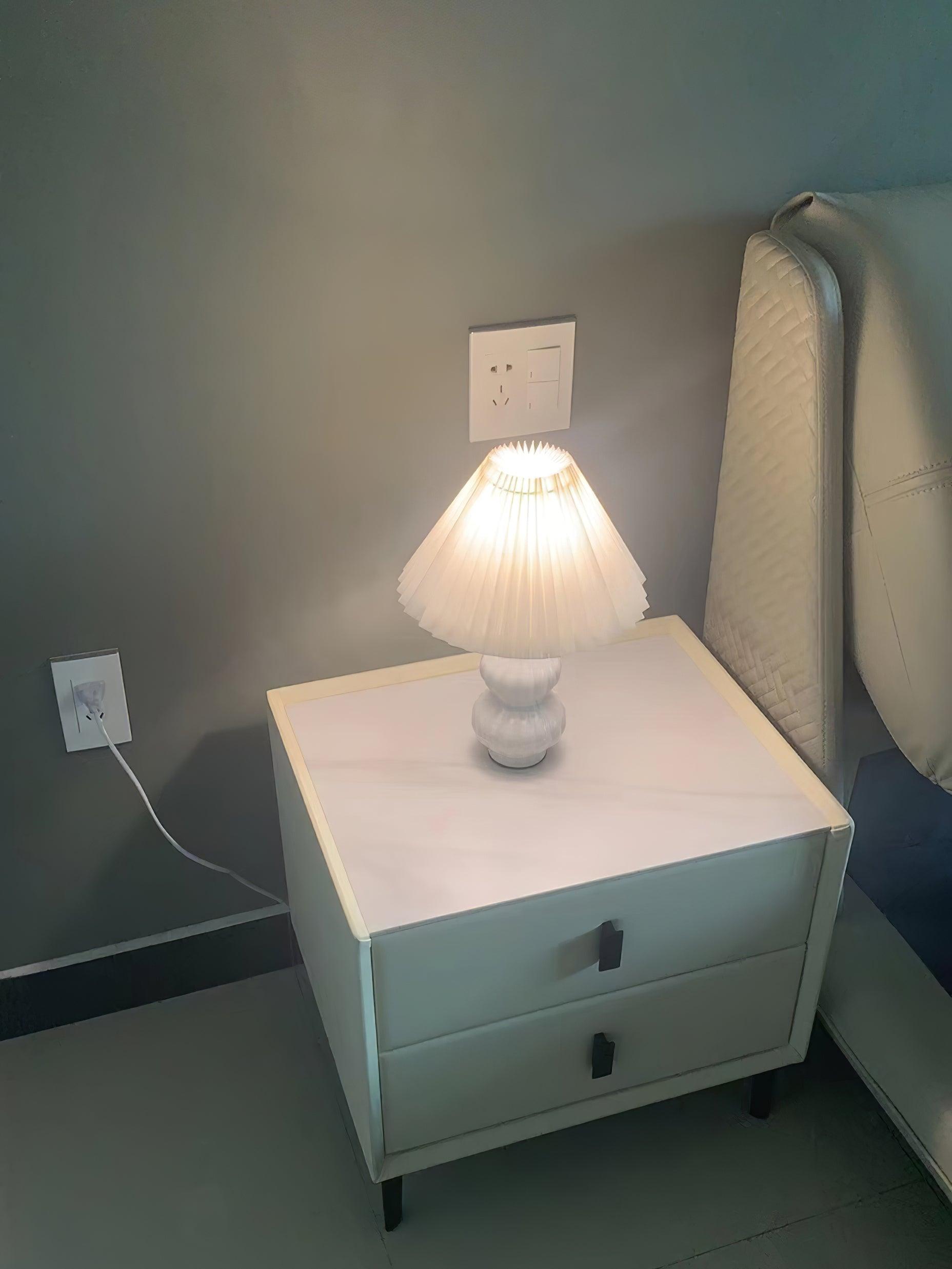 Serena Vintage Fabric Table lamp - Letslighting