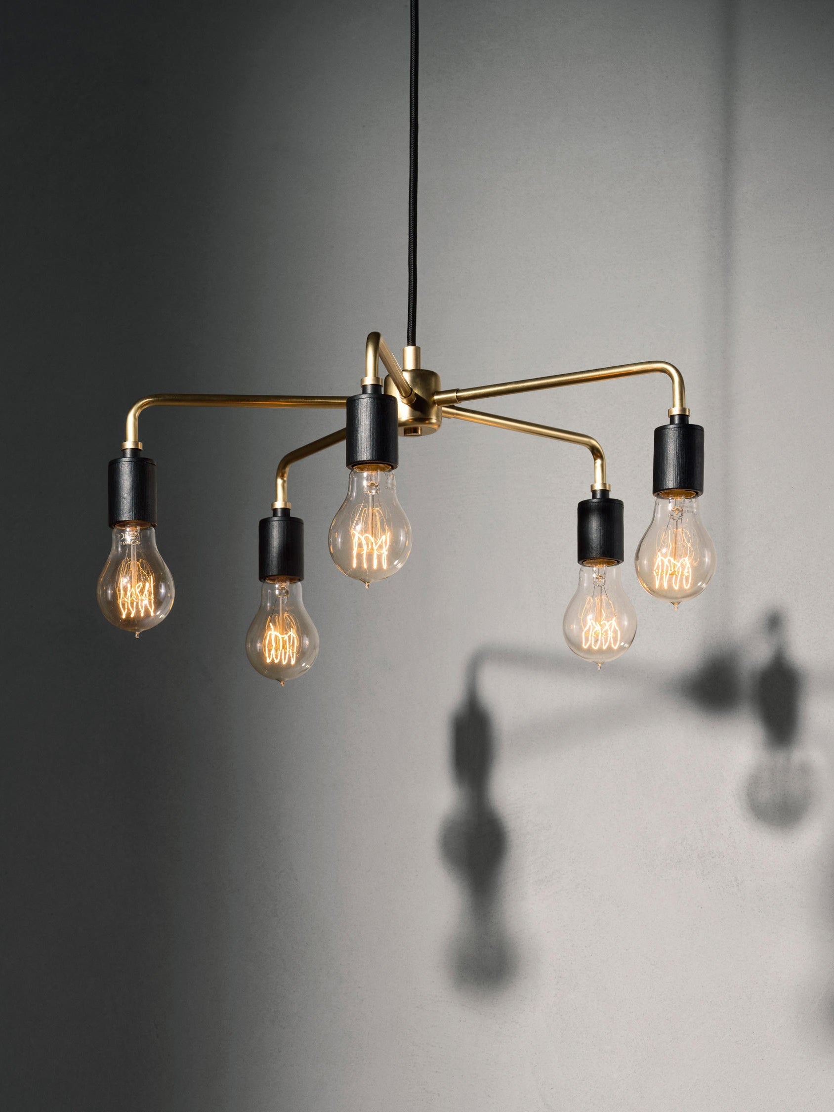 Vecarisra Traditional Industrial Chandelier - Letslighting