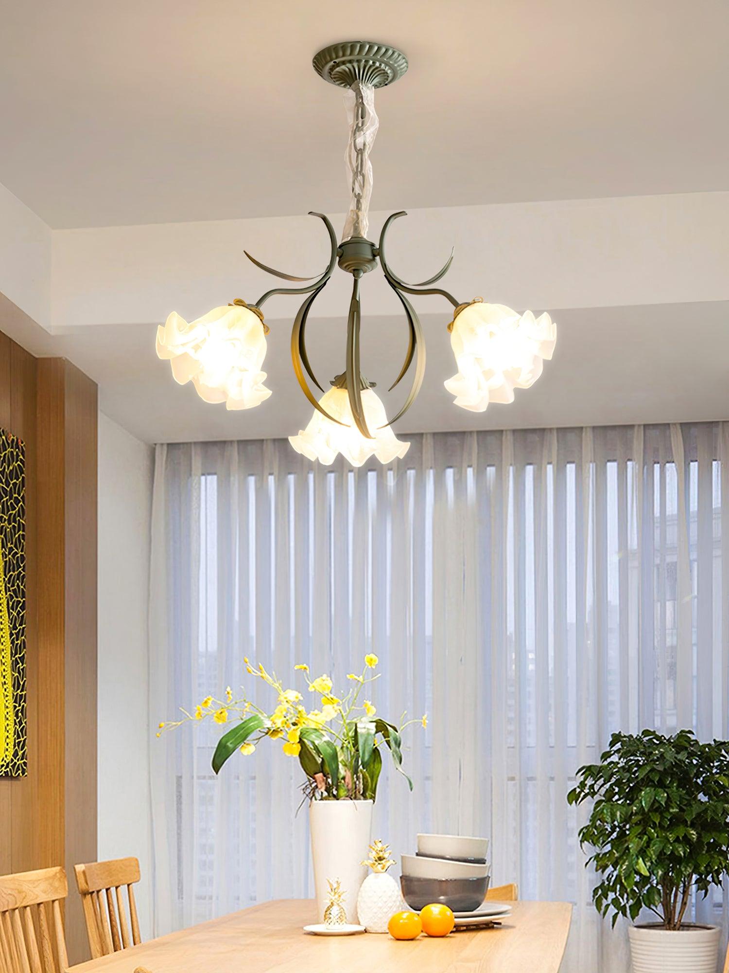 Lustra Chandelier Flower with Petals and Leaves - Letslighting