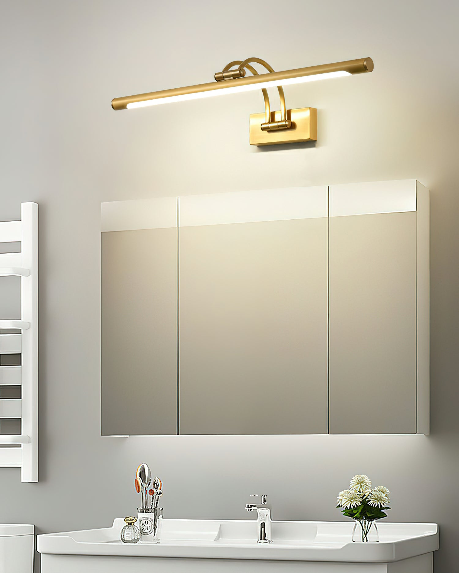 Fergus Linear Vanity Brass Wall Light - Letslighting